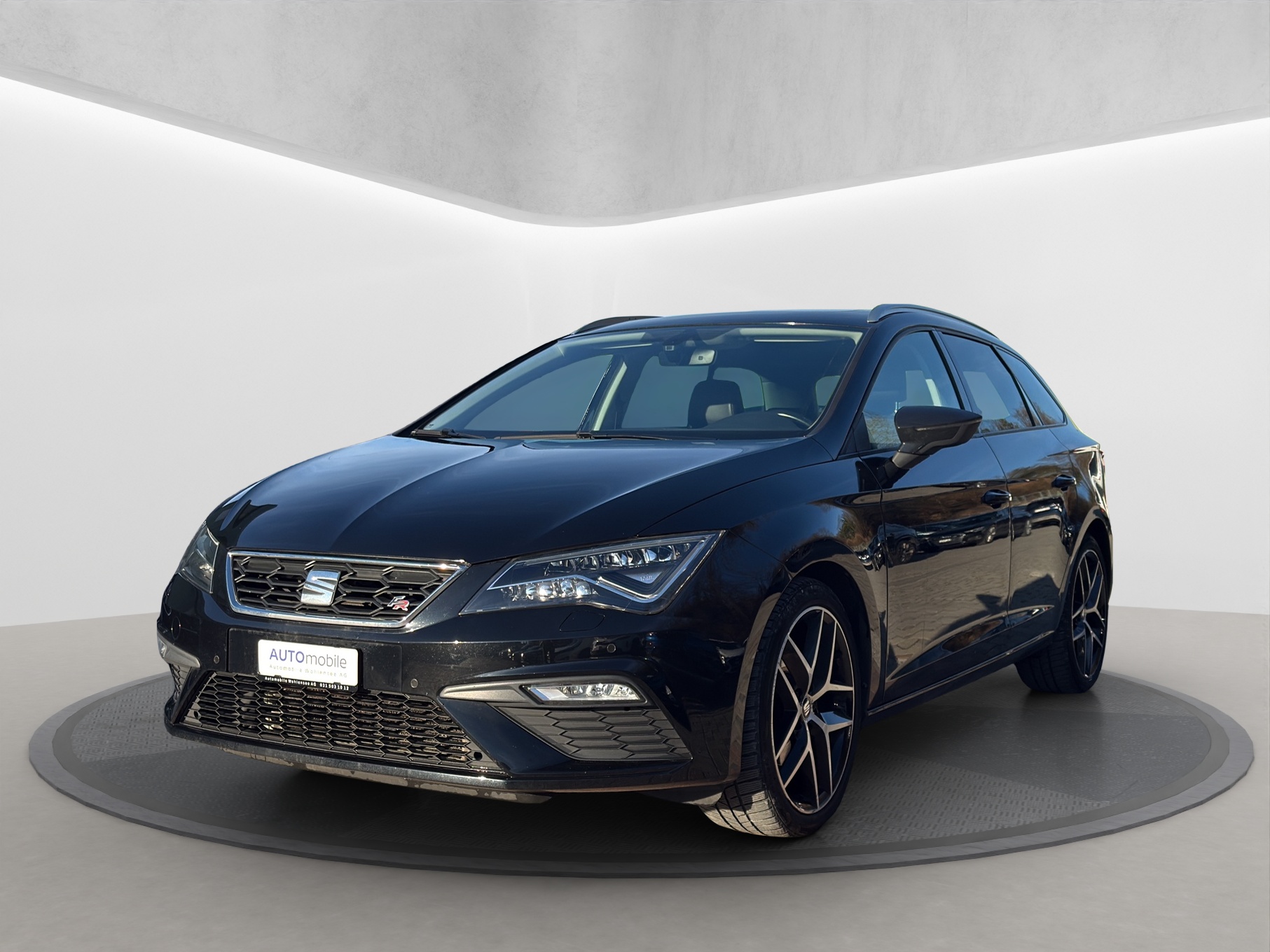 SEAT Leon ST 1.4 TSI ACT FR-image-1