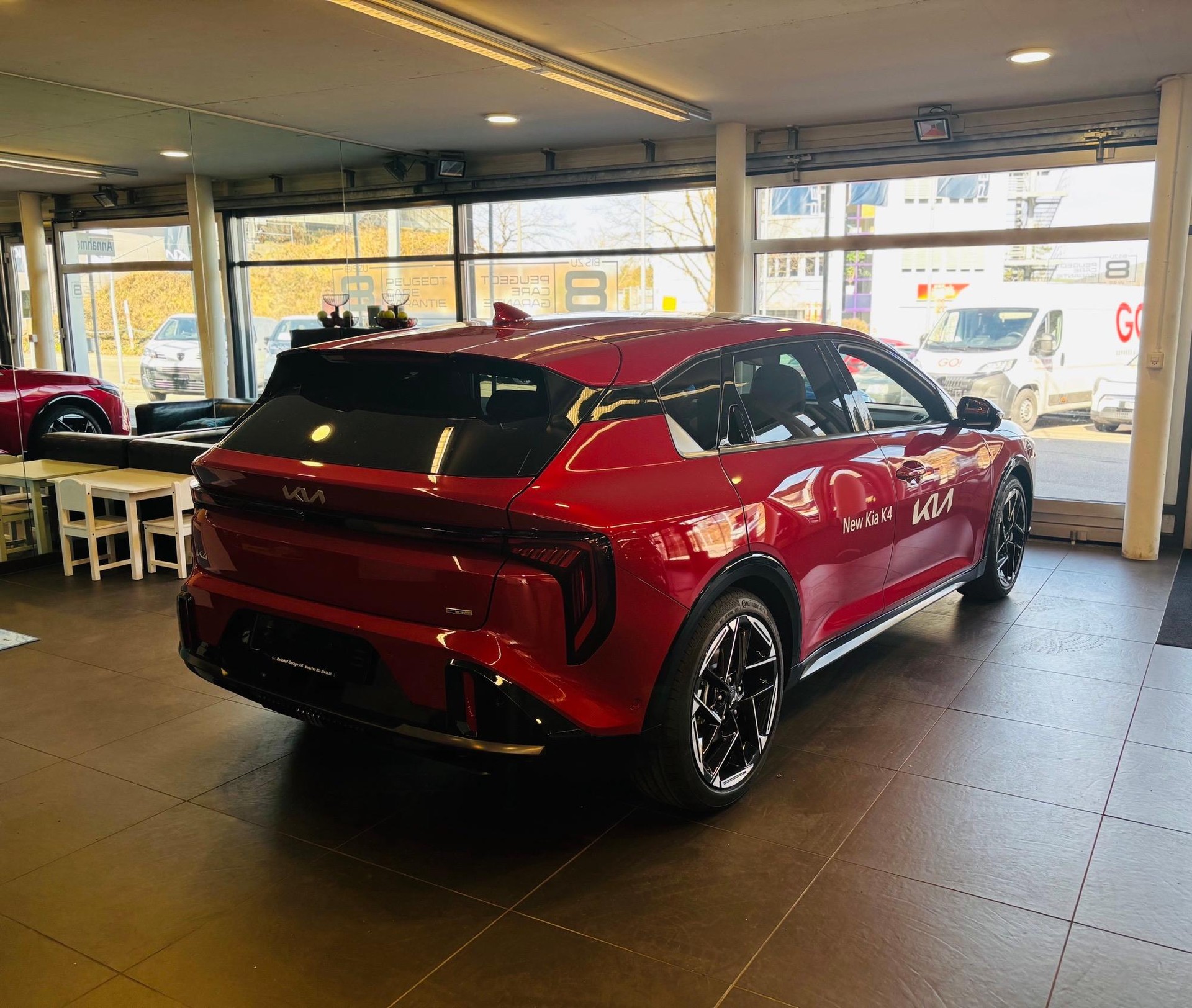 KIA K4 1.6 T-GDi GT-Line-showroom-element-2