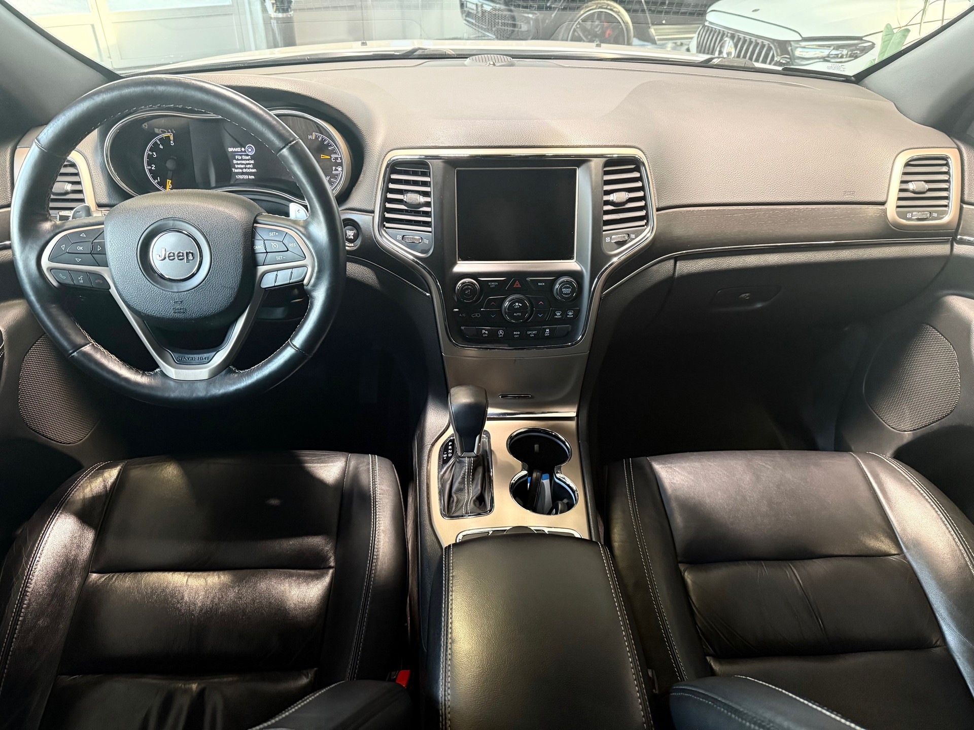 JEEP Grand Cherokee 3.0 CRD Limited Automatic-image-10