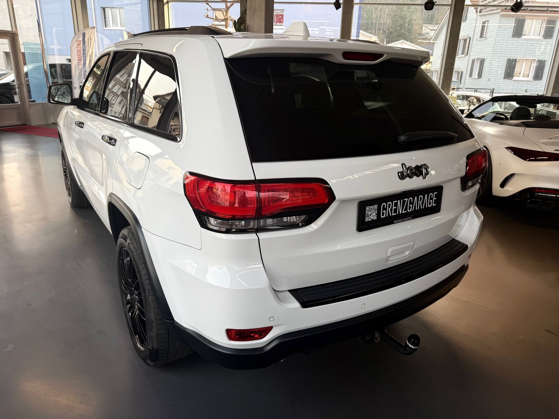 JEEP Grand Cherokee 3.0 CRD Limited Automatic-image-4
