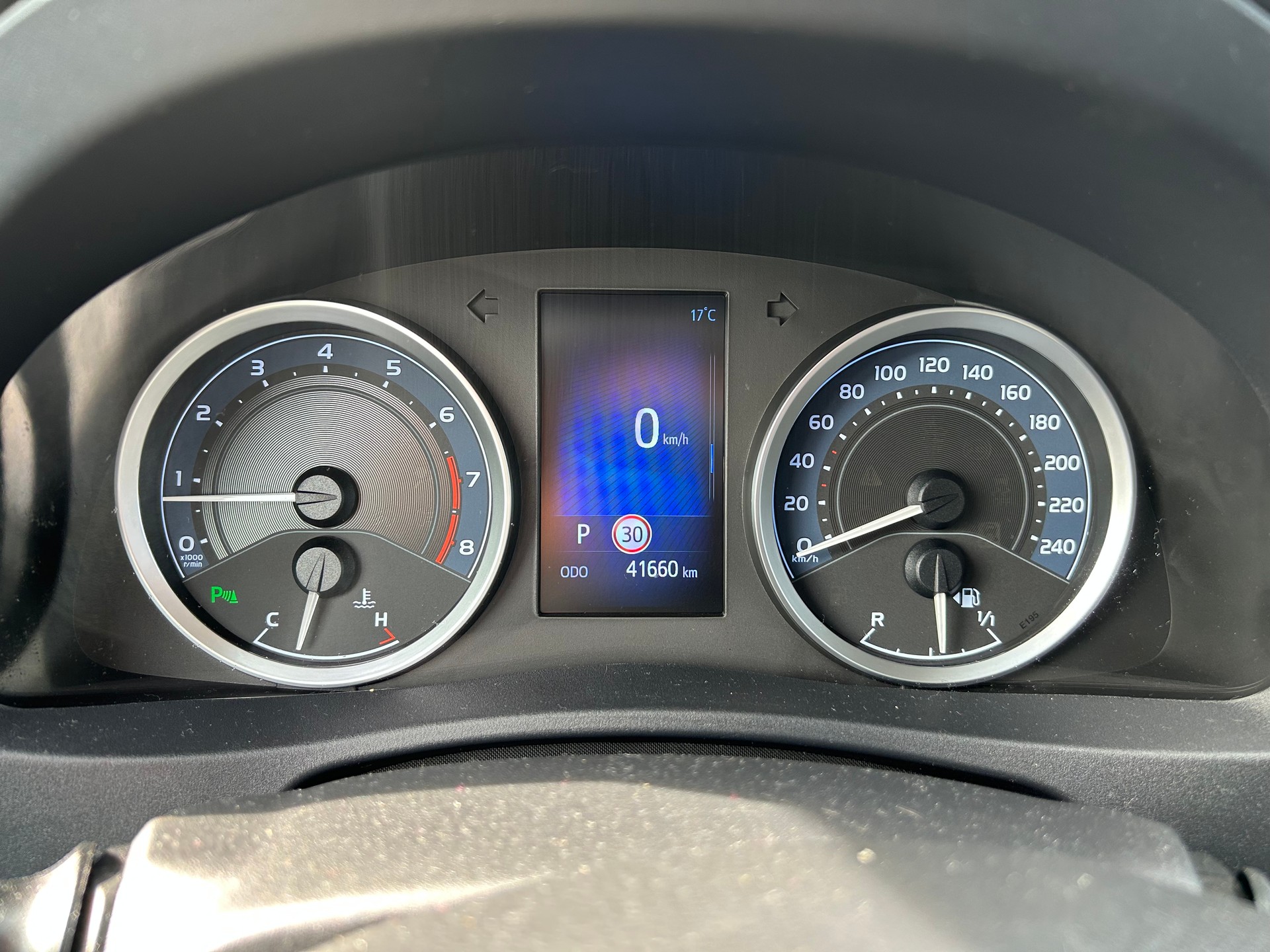 TOYOTA Corolla 1.6-image-8