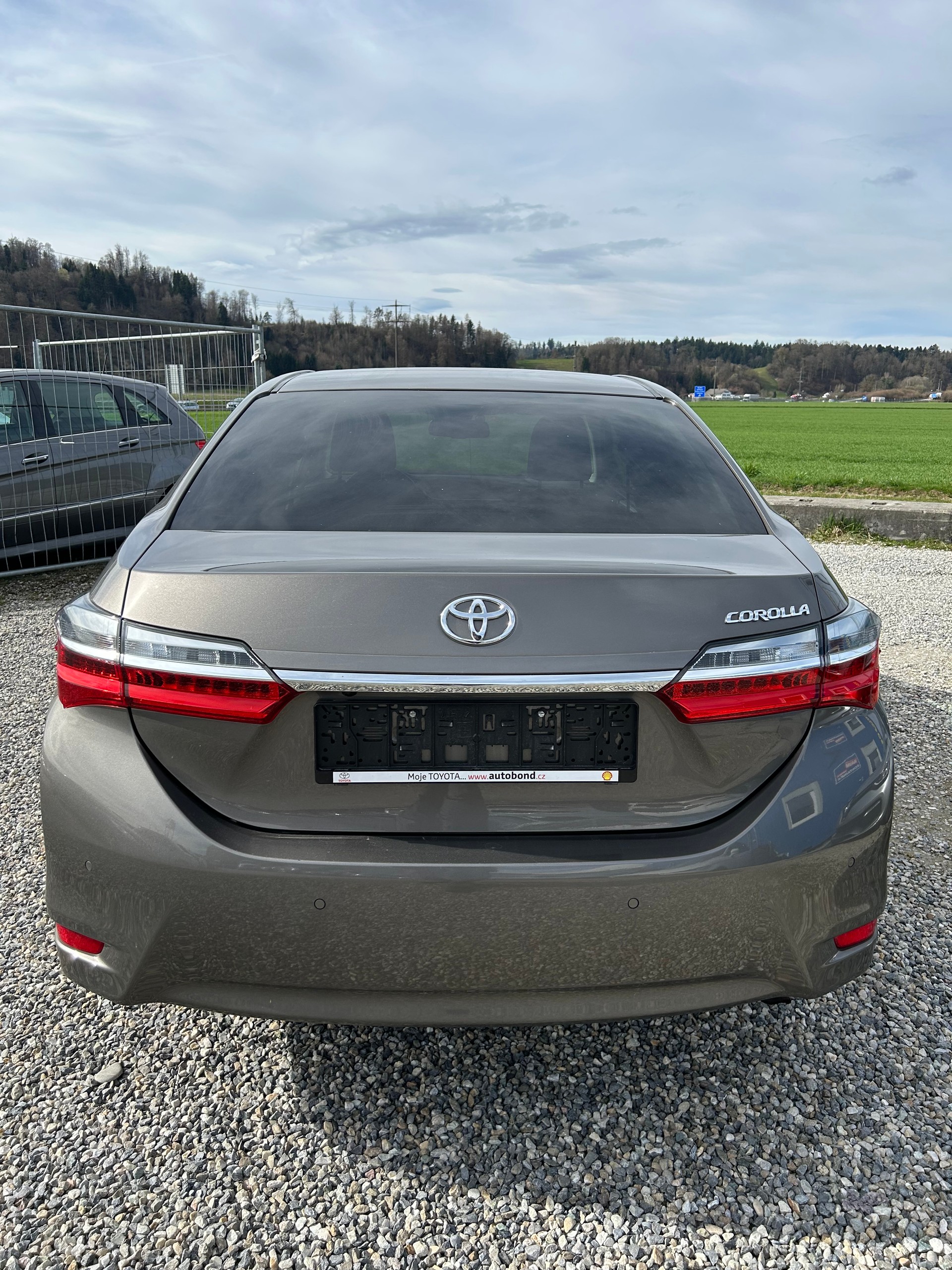 TOYOTA Corolla 1.6-image-4