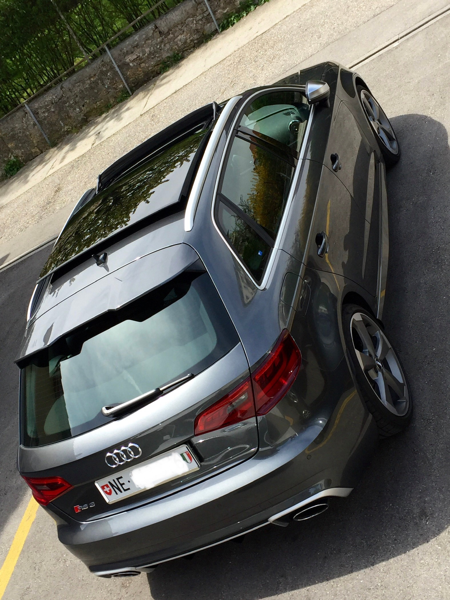 AUDI RS3 2.5 TSI quattro S-tronic-image-1