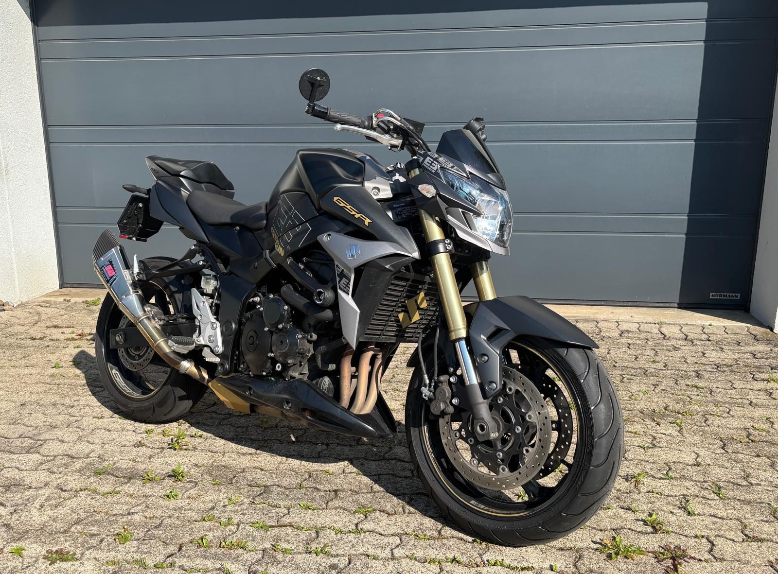 SUZUKI GSR 750 ABS Freegun
