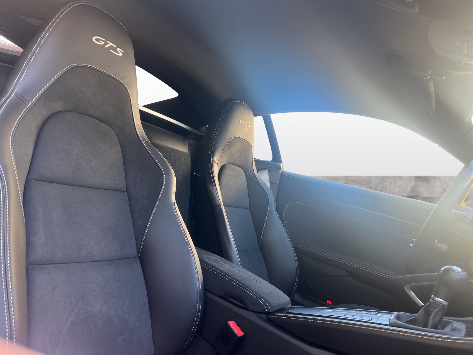 PORSCHE 718 Cayman GTS 4.0-image-13