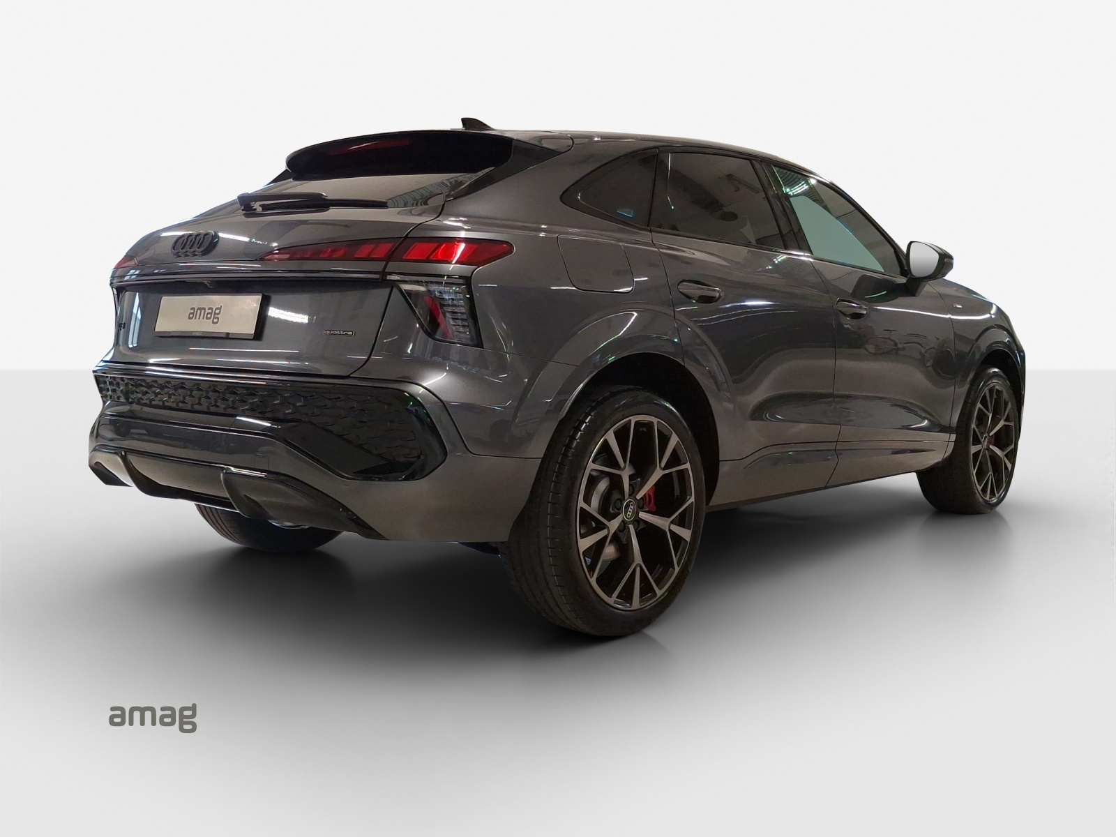 AUDI Q3 Sportback TFSI quattro 195 kW S tronic-image-4