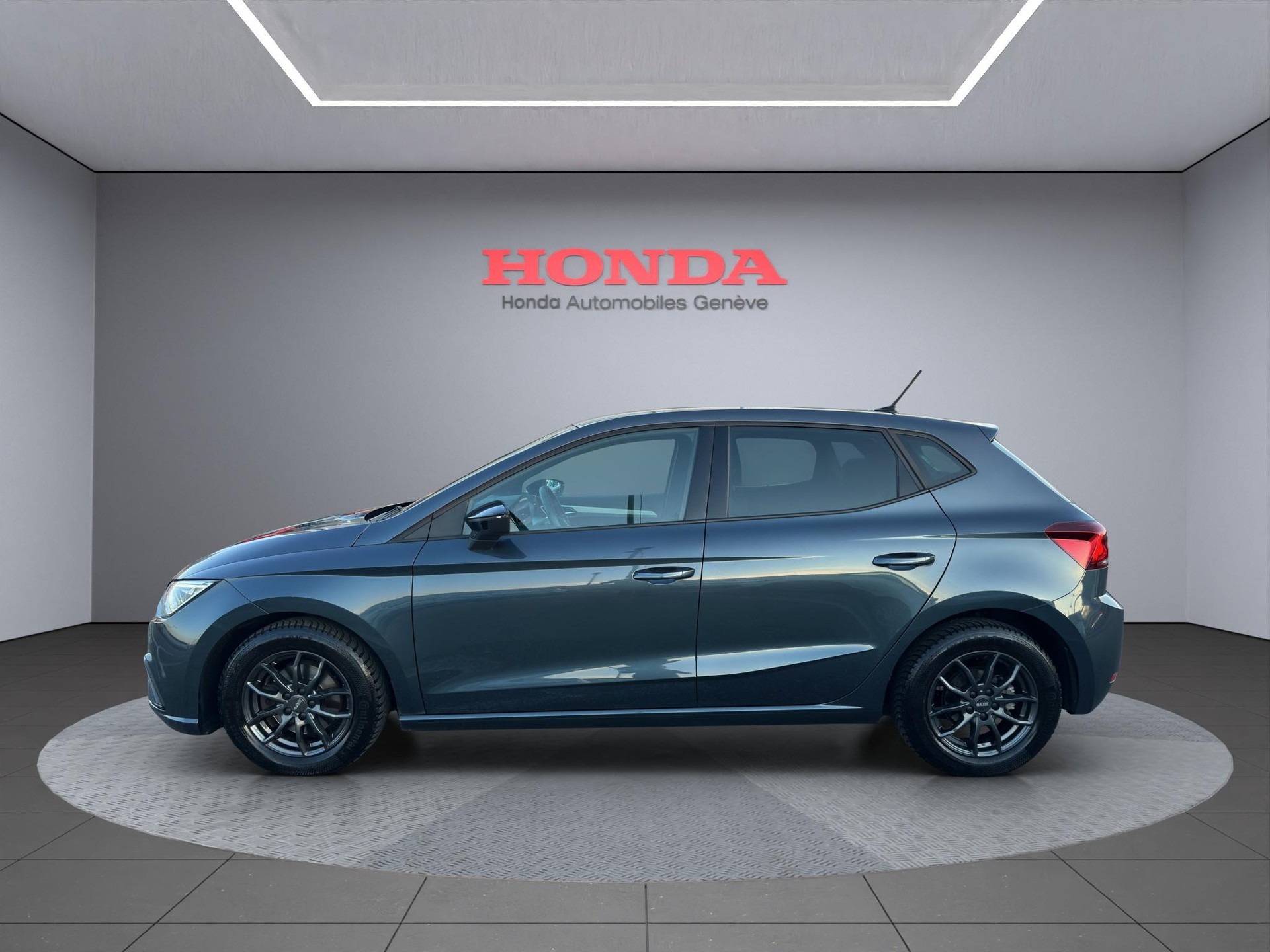 SEAT Ibiza 1.0 TSI 110 FR DSG-image-4