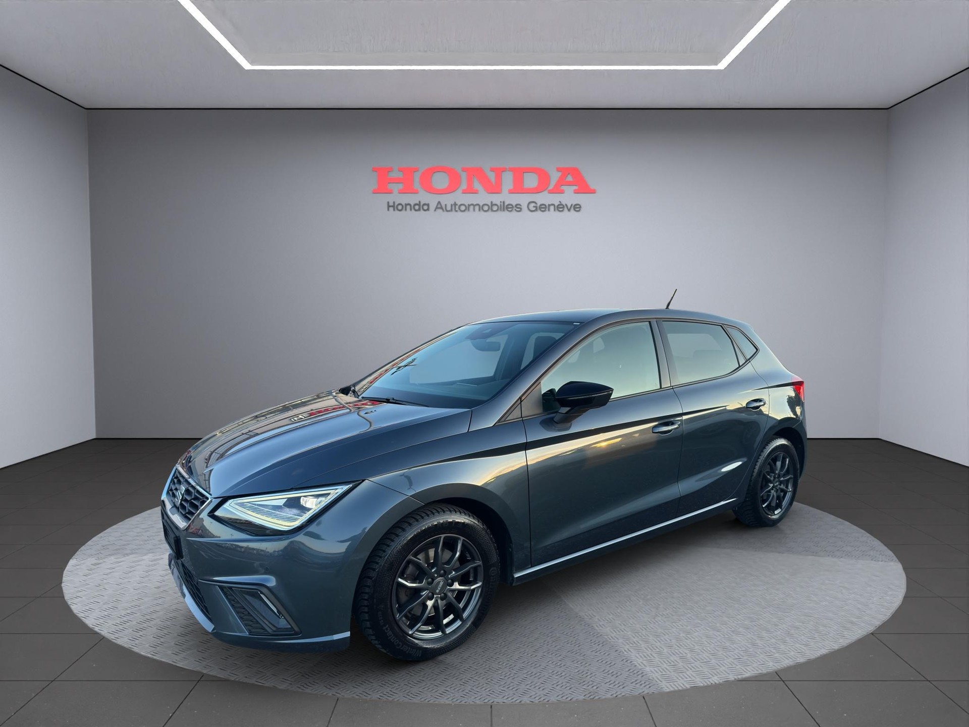 SEAT Ibiza 1.0 TSI 110 FR DSG-image-3