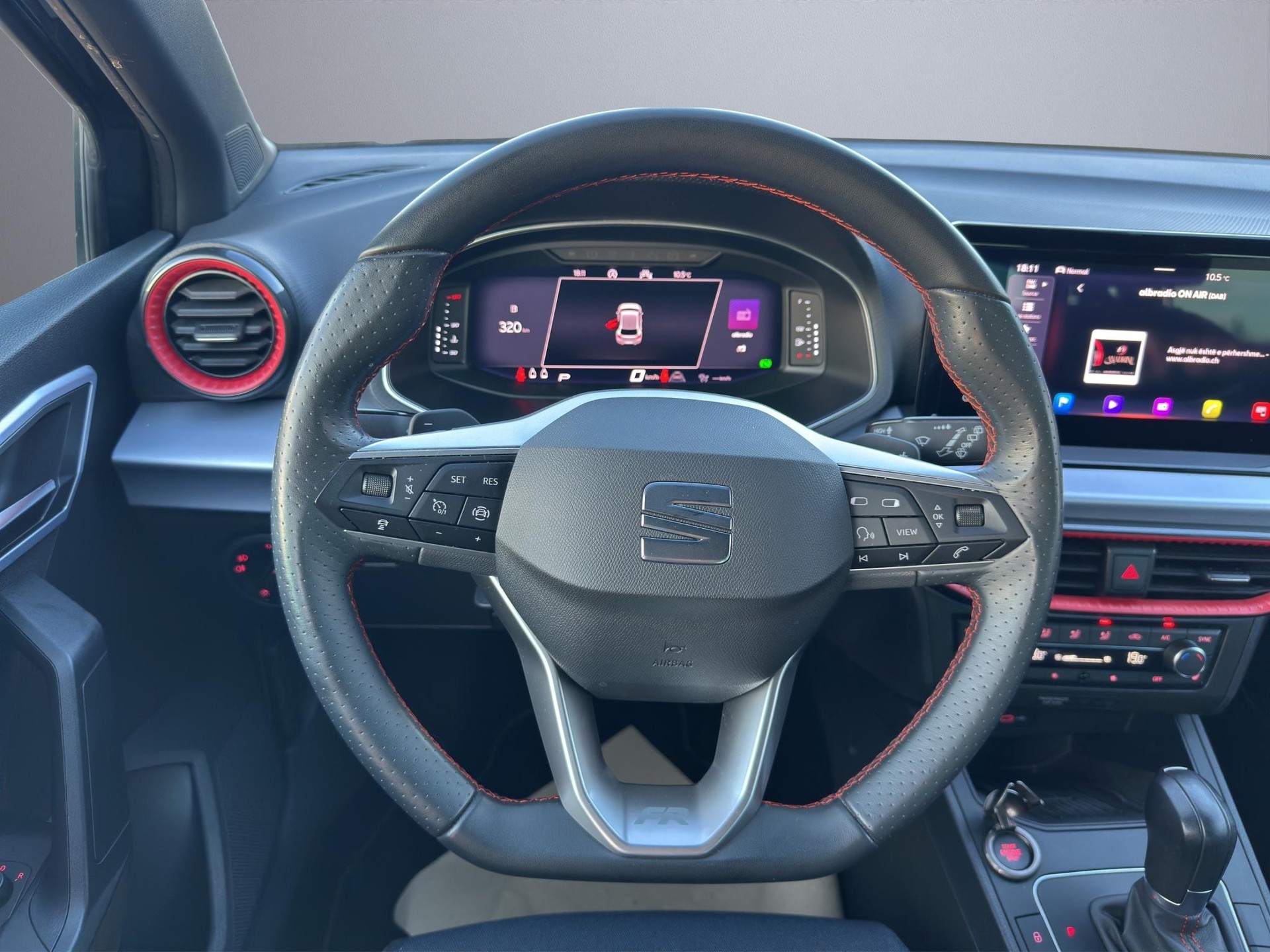 SEAT Ibiza 1.0 TSI 110 FR DSG-image-9