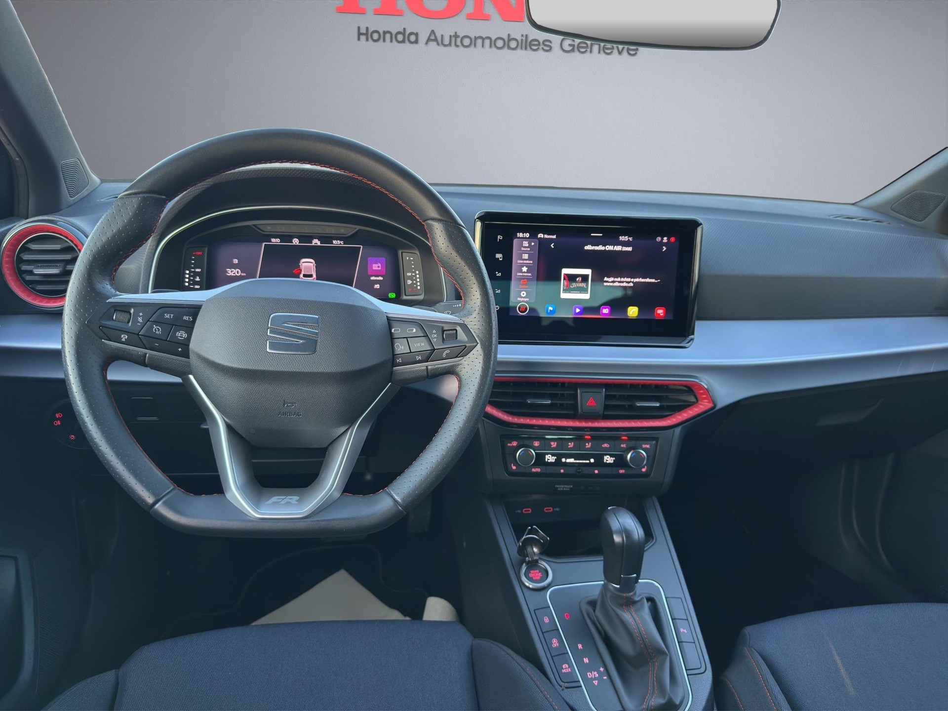 SEAT Ibiza 1.0 TSI 110 FR DSG-image-8
