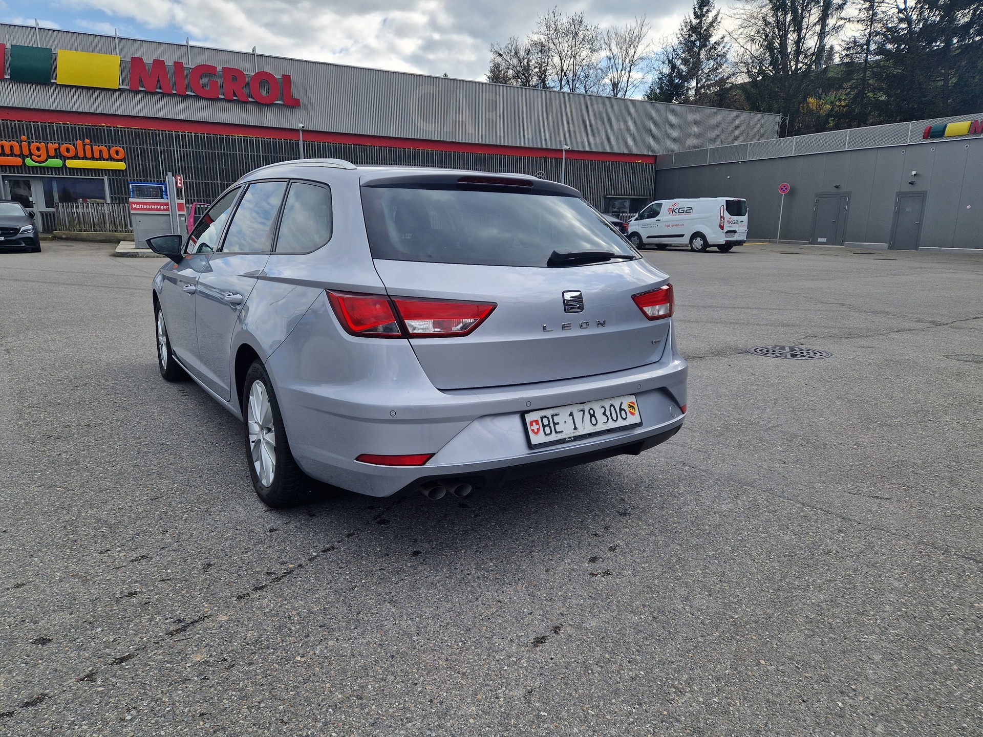 SEAT Leon ST 1.6 TDI CR Reference 4Drive-image-3