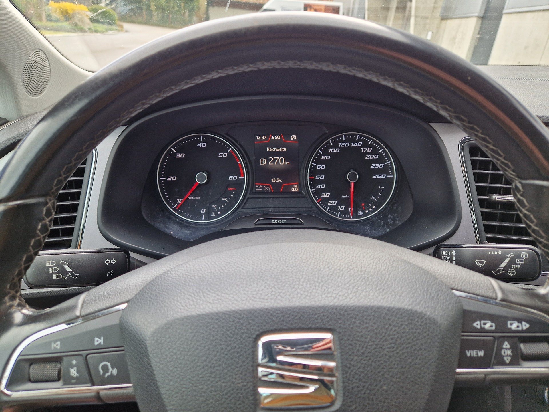 SEAT Leon ST 1.6 TDI CR Reference 4Drive-image-8