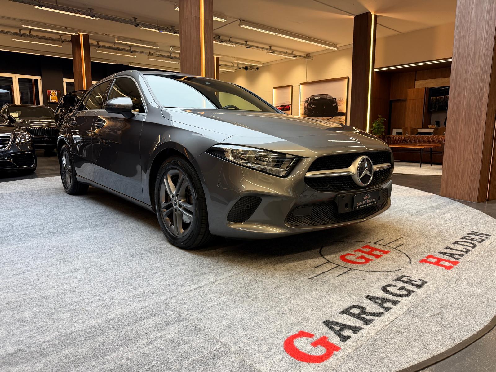 MERCEDES-BENZ A 200 d Progressive-image-0