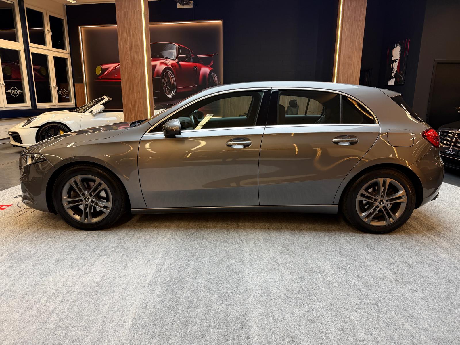 MERCEDES-BENZ A 200 d Progressive-image-4