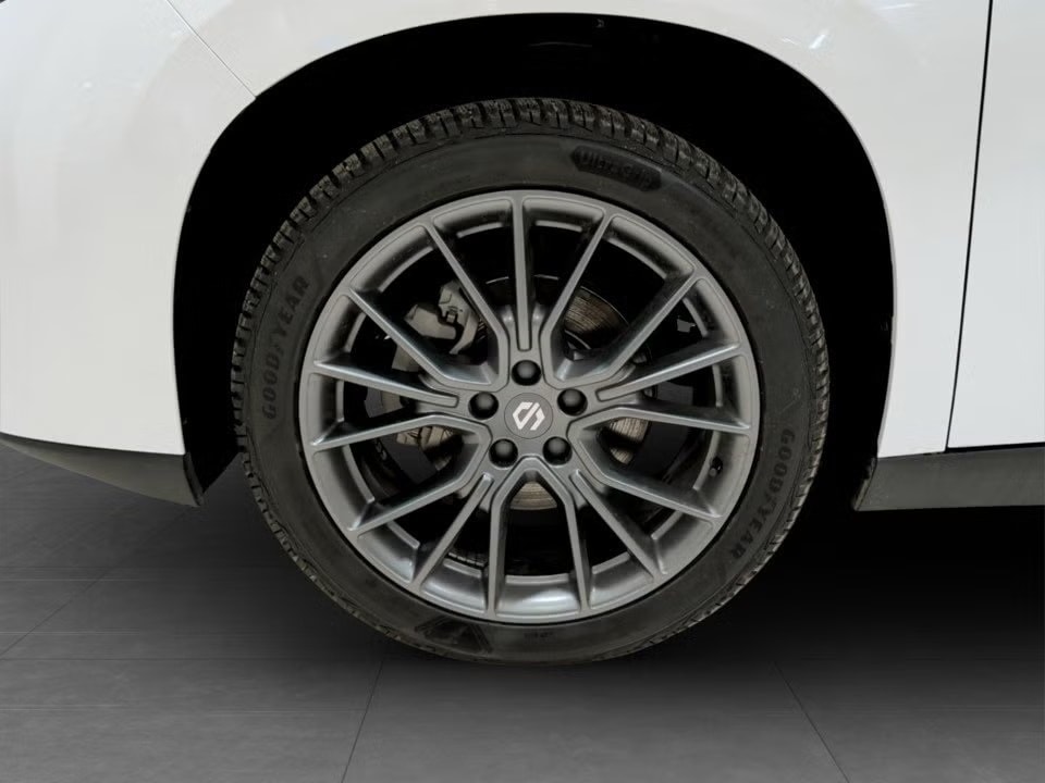 LEAPMOTOR C10 82kWh AWD ProMax Design 598hk AWD-showroom-element-1