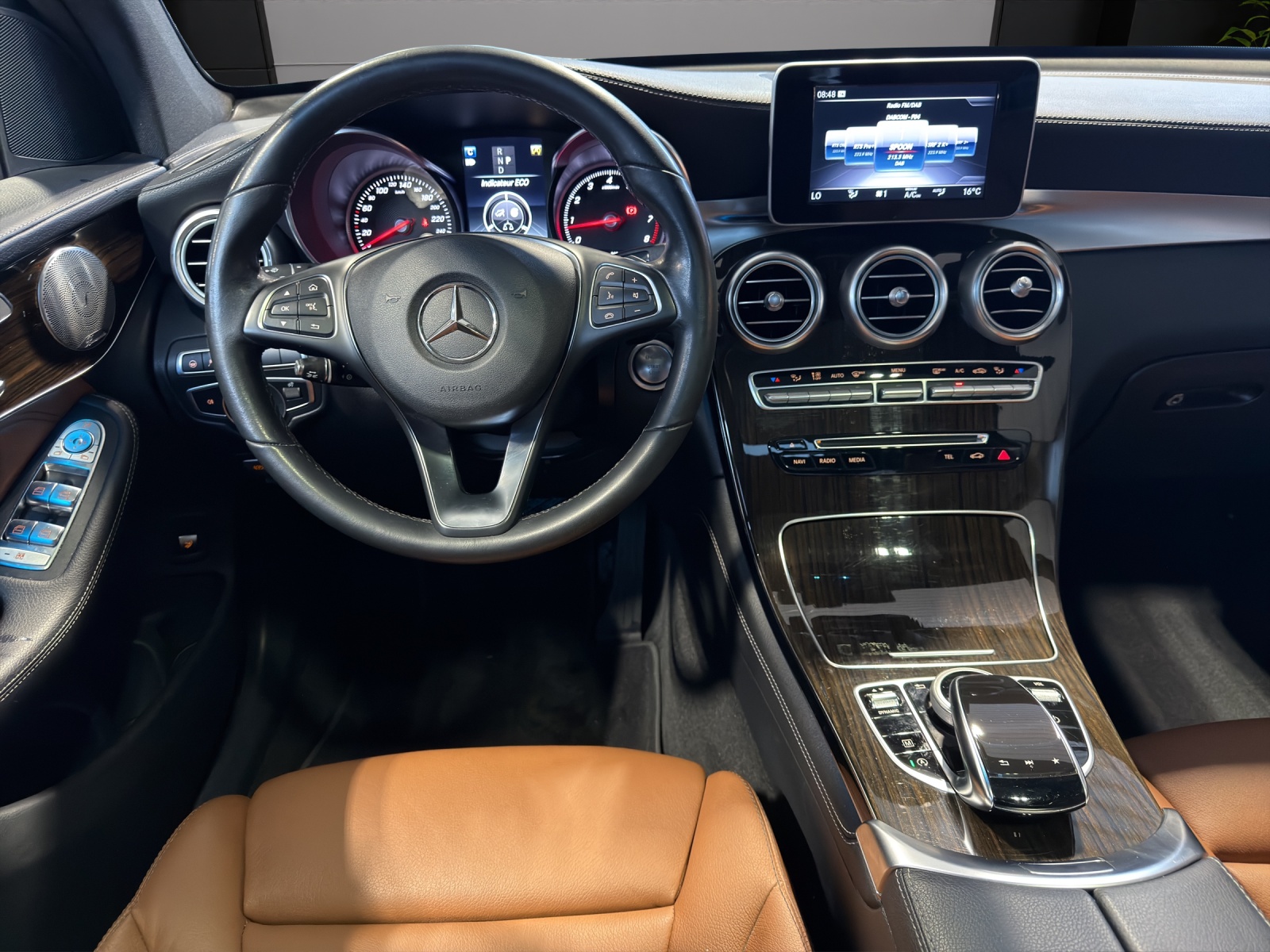 MERCEDES-BENZ GLC 300 4Matic 9G-Tronic-image-7