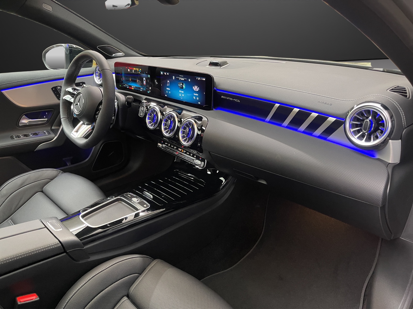 MERCEDES-BENZ AMG A 35 4MATIC Kompaktlimousine 8G-DCT-image-7