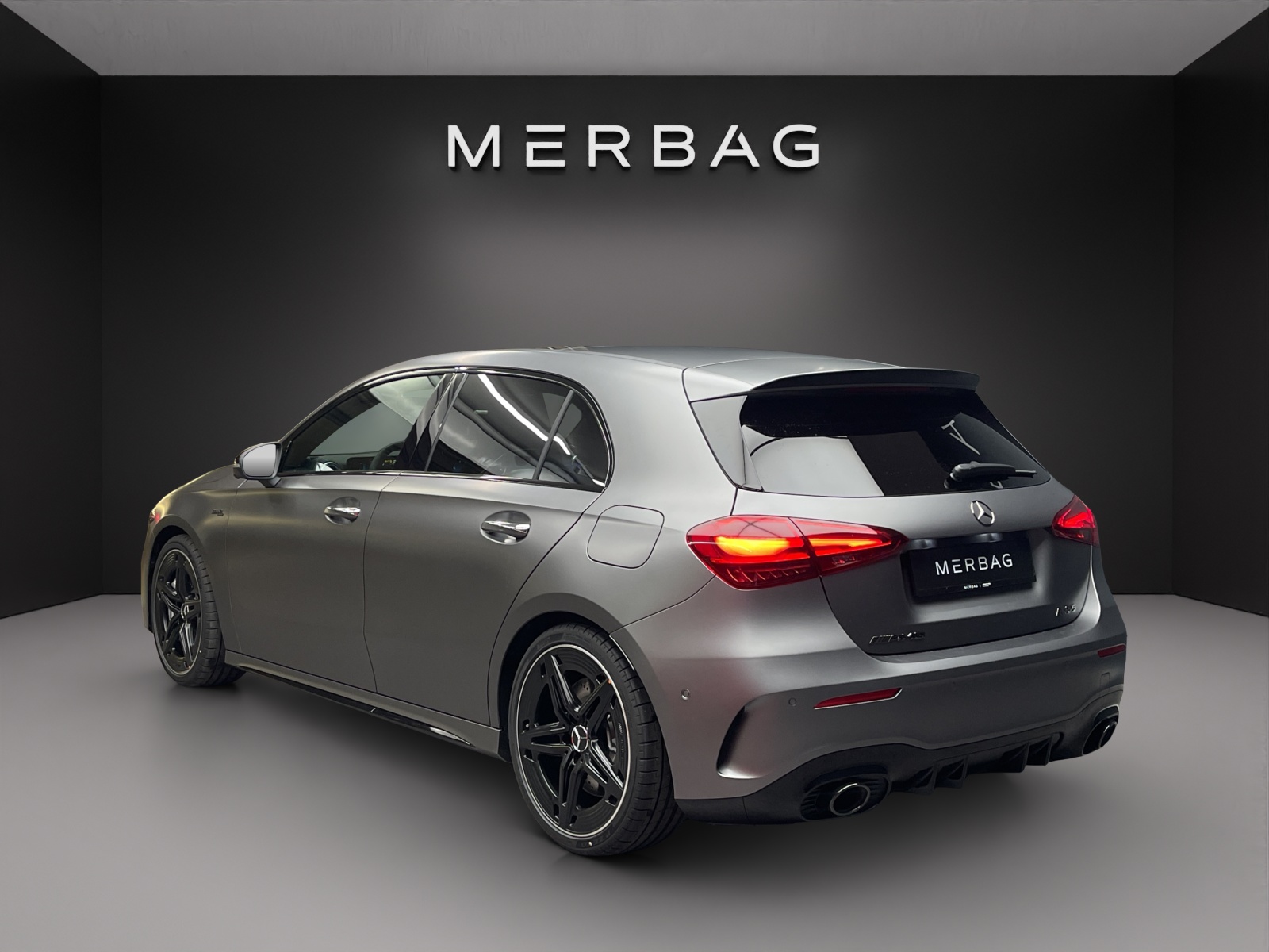 MERCEDES-BENZ AMG A 35 4MATIC Kompaktlimousine 8G-DCT-image-3