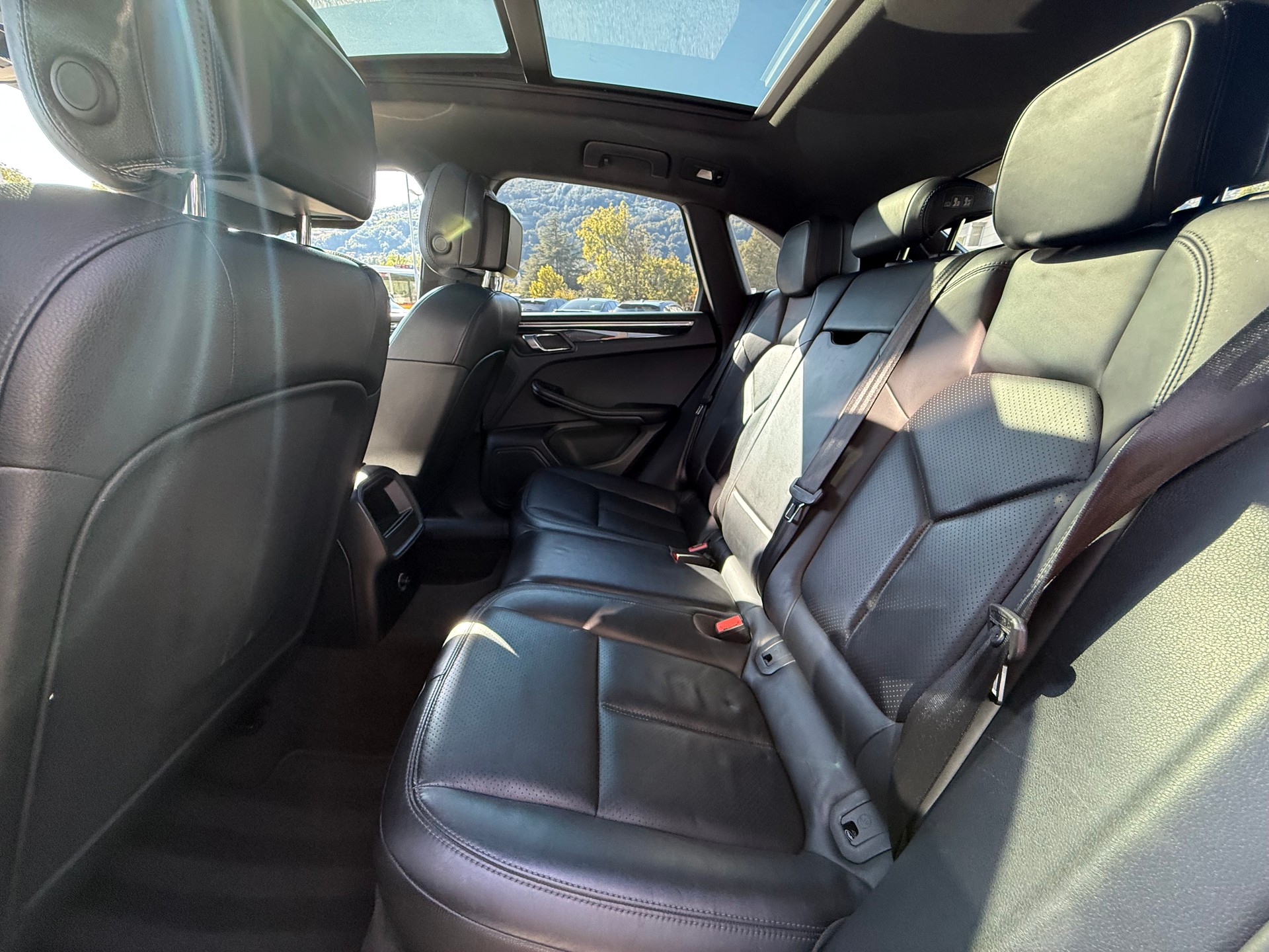 PORSCHE Macan S Diesel PDK-image-16