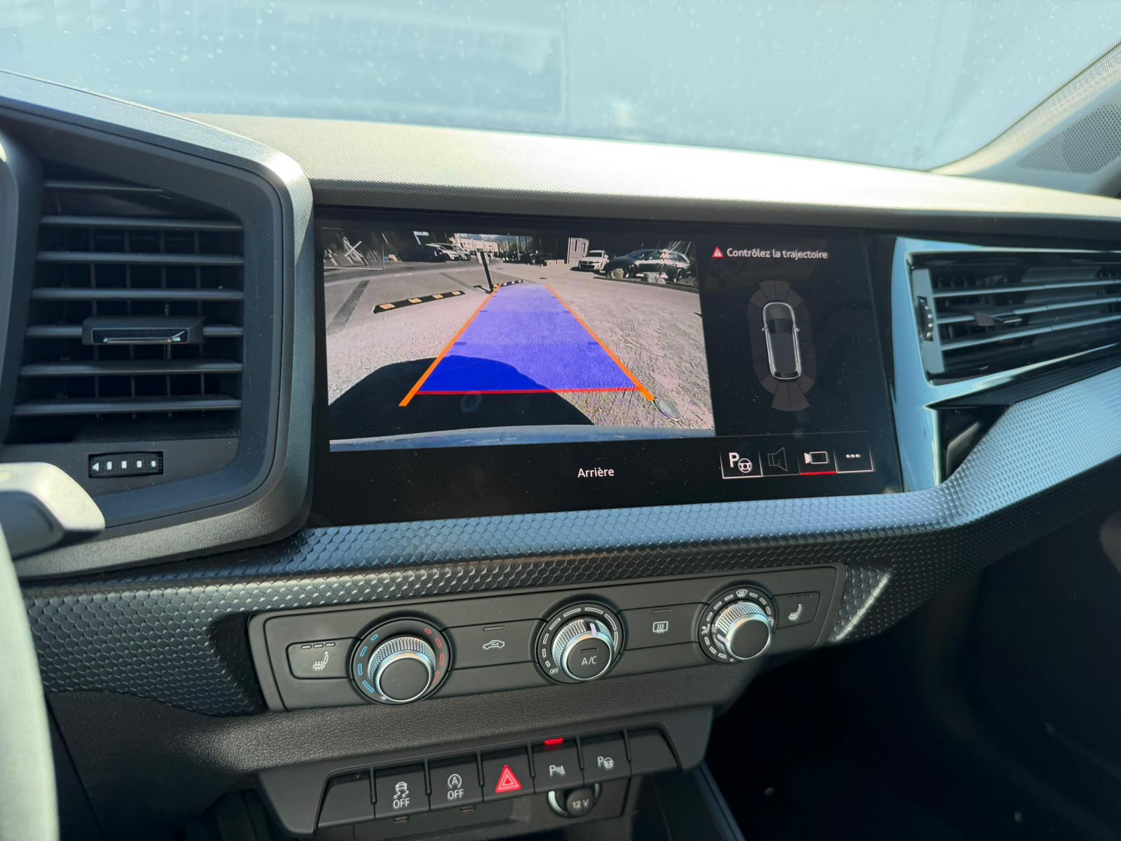 AUDI A1 Sportback 30 TFSI advanced Attraction S-tronic-image-9
