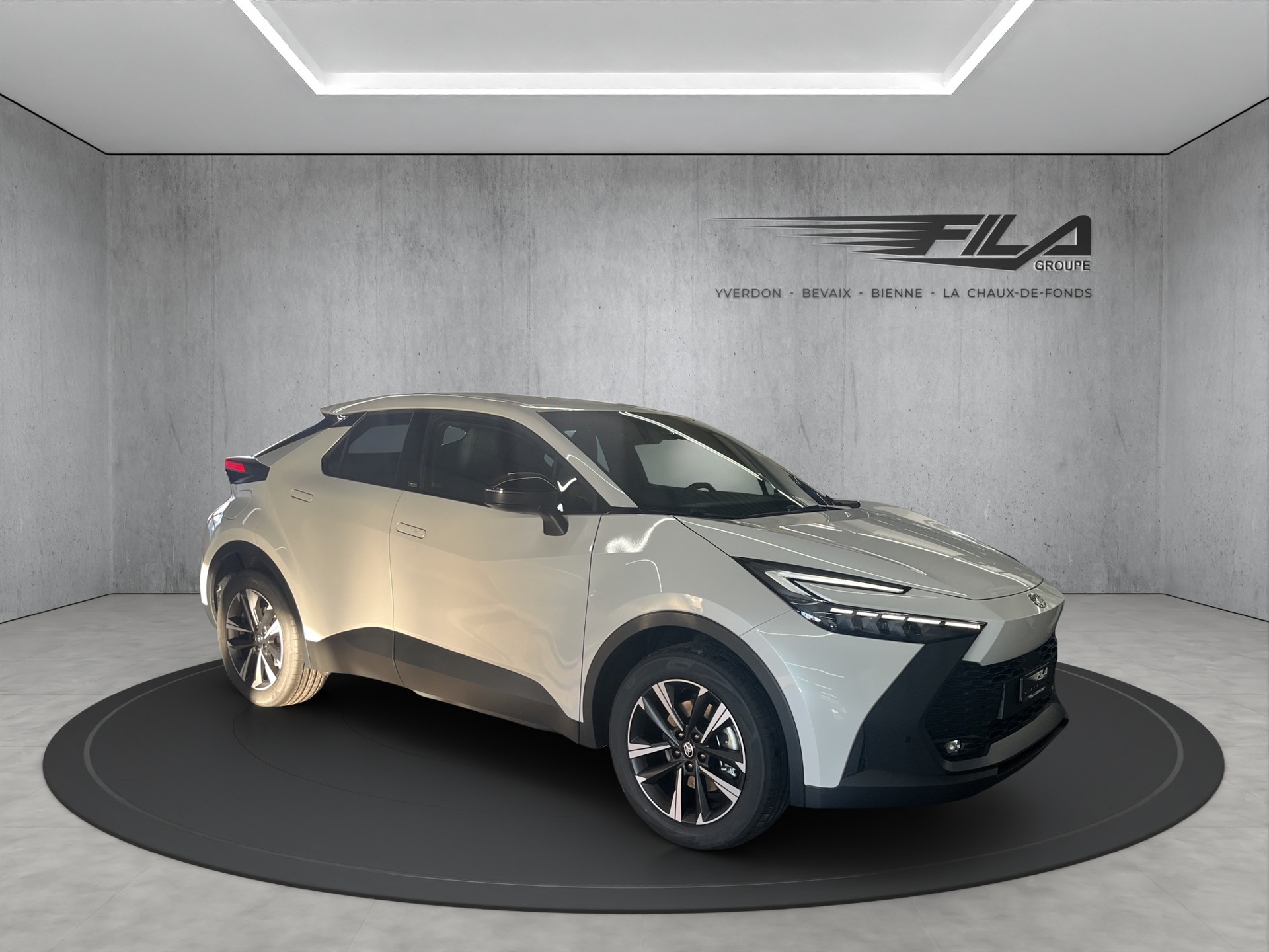 TOYOTA C-HR 2.0 PHEV Swiss Edition-image-6
