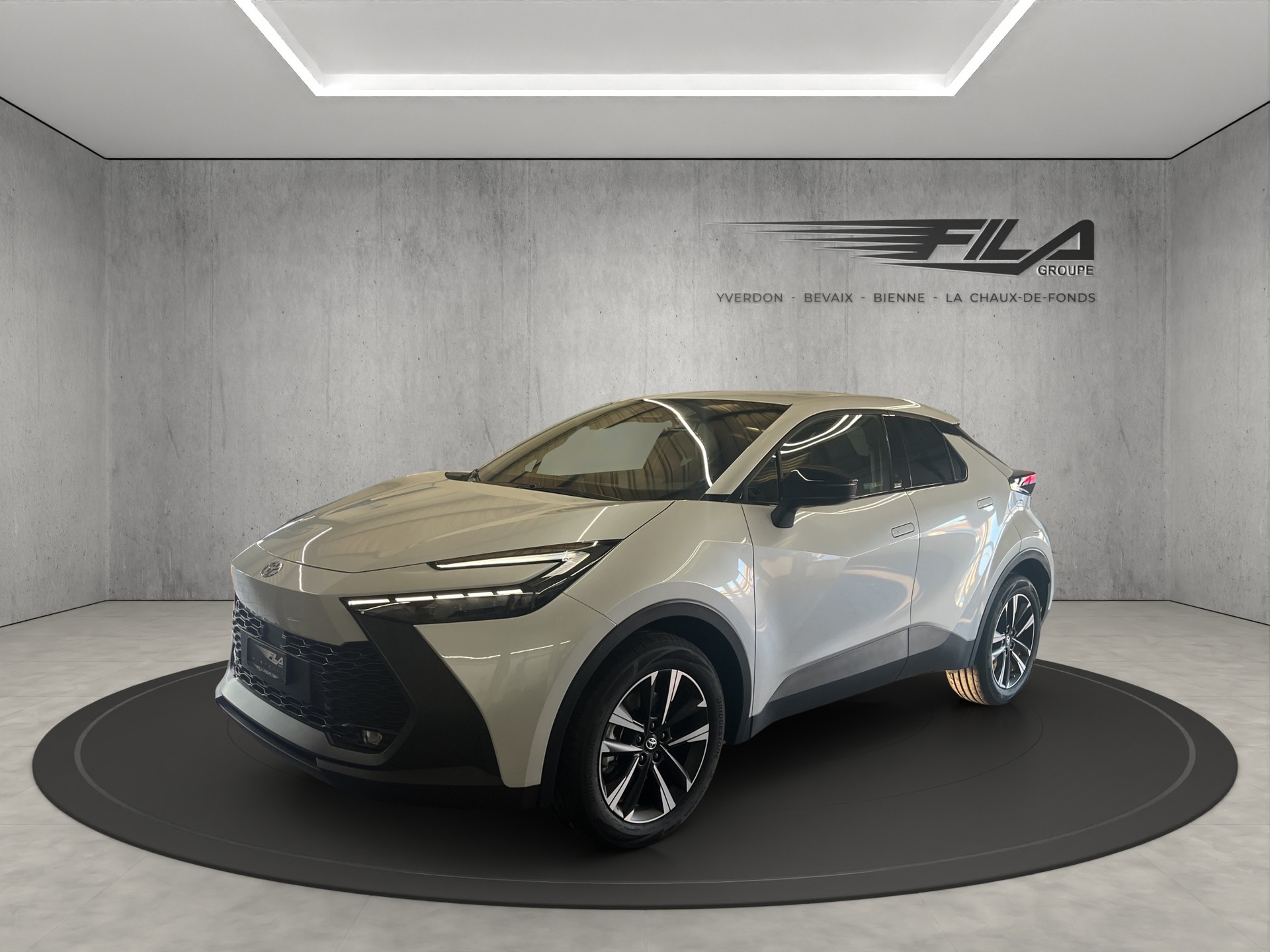 TOYOTA C-HR 2.0 PHEV Swiss Edition-image-1