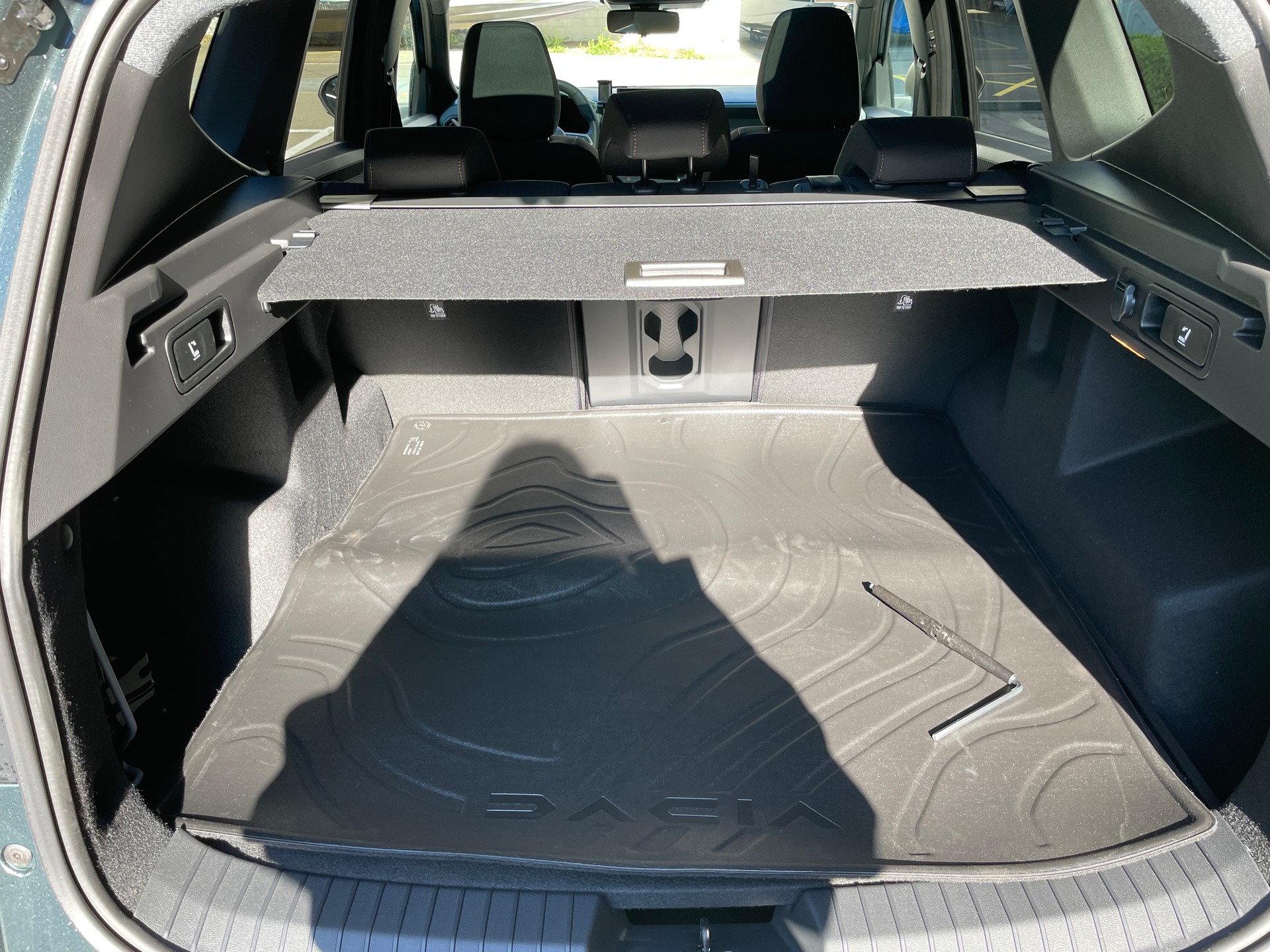 DACIA Bigster TCe 140 48V Extreme-image-8