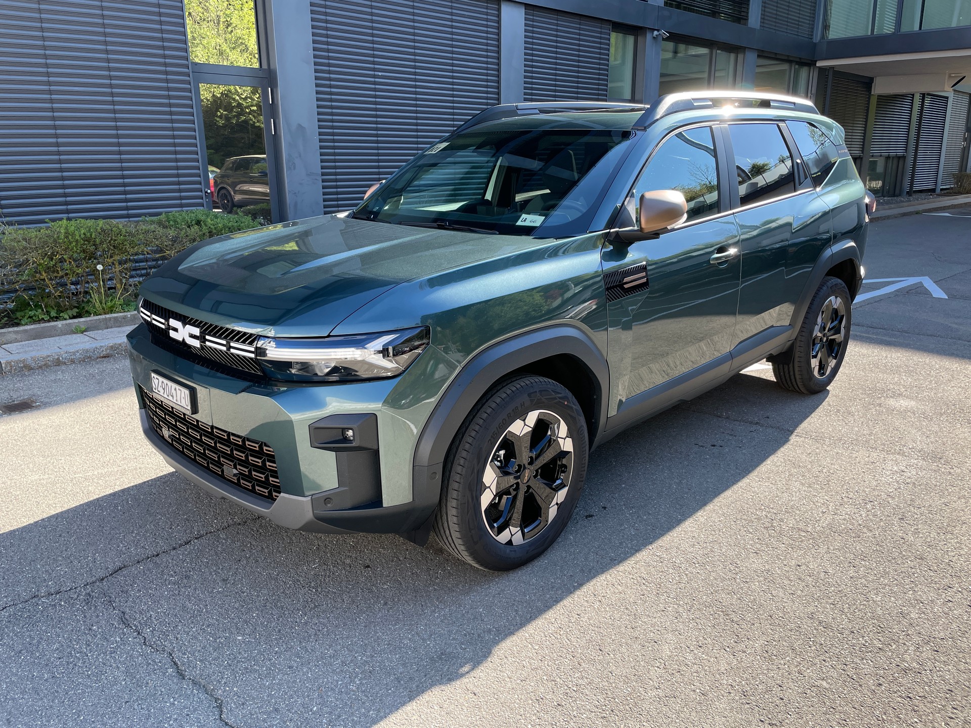 DACIA Bigster TCe 140 48V Extreme-image-0