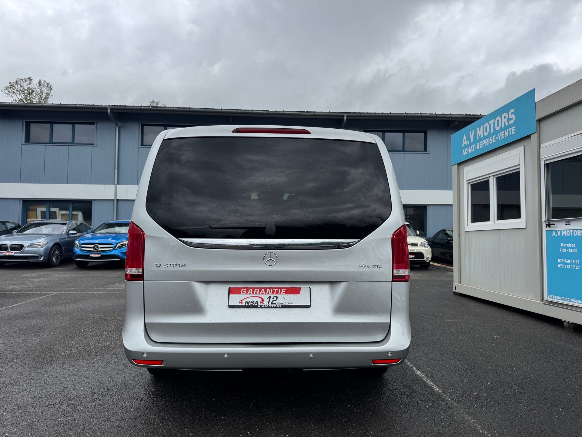 MERCEDES-BENZ V 300 d lang Avantgarde 4Matic 9G-Tronic-image-5