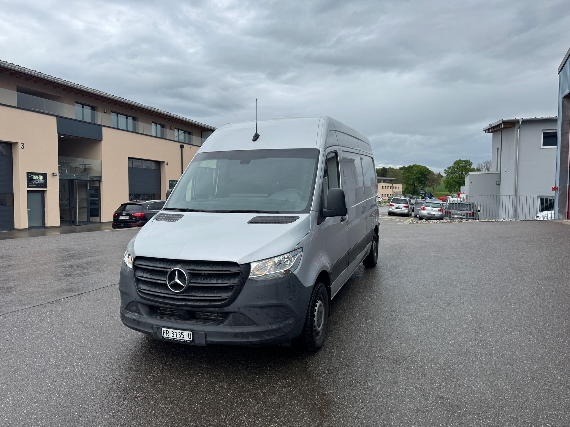 MERCEDES-BENZ Sprinter 314 CDI Standard 9G-TRONIC FWD-image-1