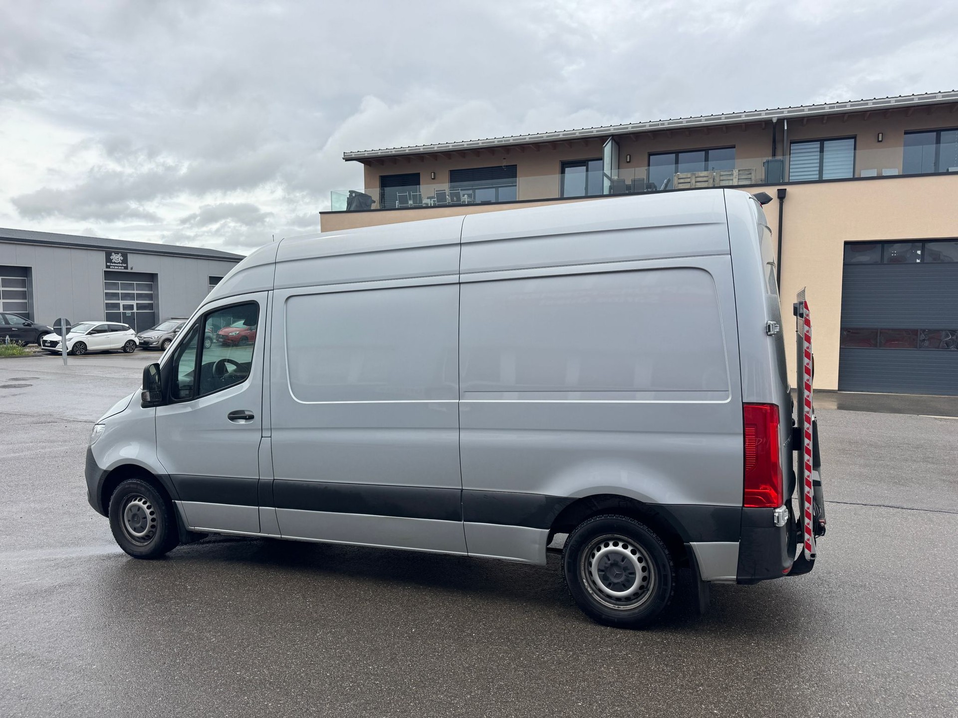 MERCEDES-BENZ Sprinter 314 CDI Standard 9G-TRONIC FWD-image-2