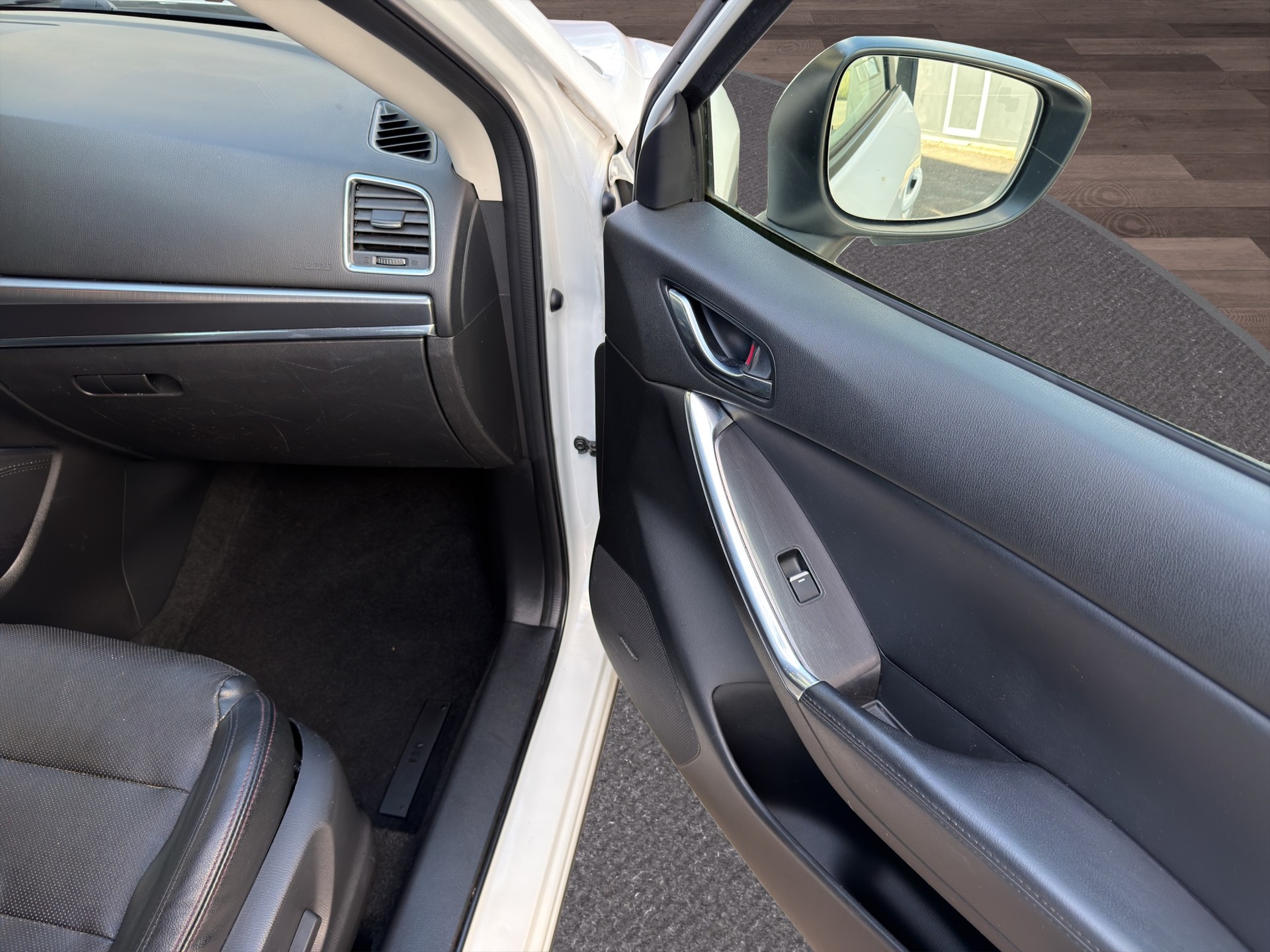 MAZDA CX-5 2.2 D HP Revolution AWD Automatic-image-18