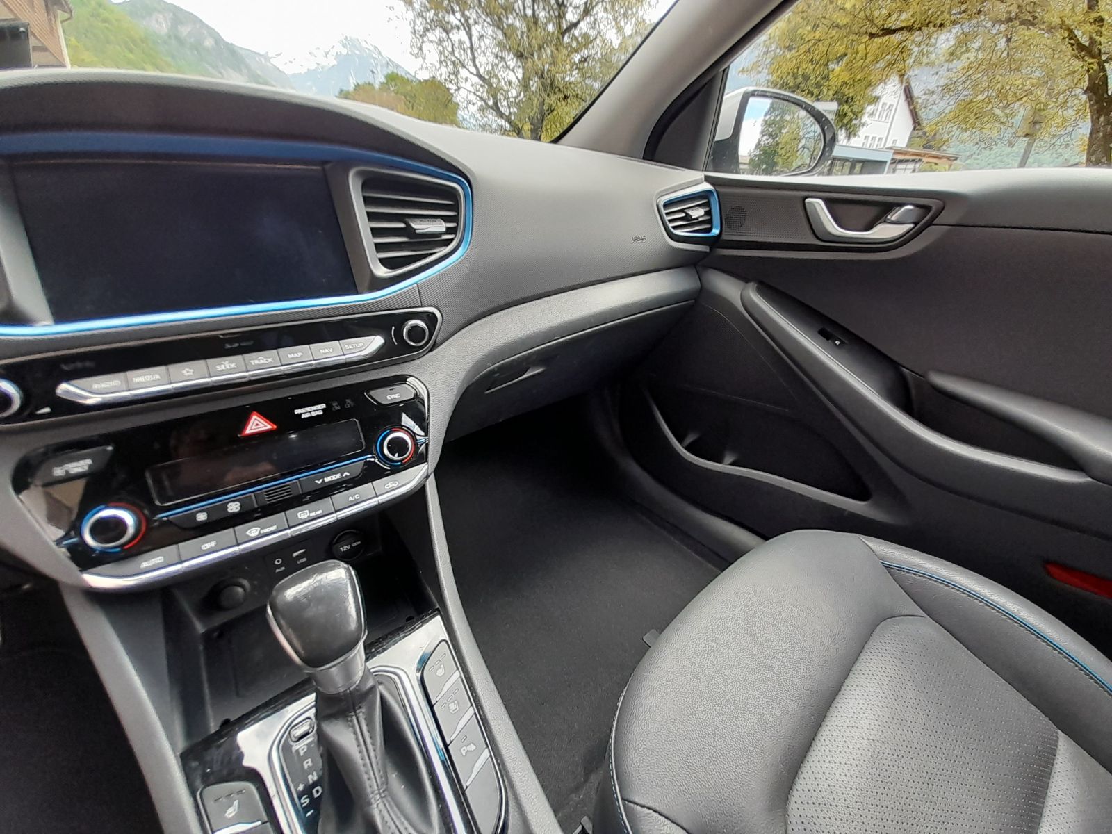 HYUNDAI Ioniq 1.6 GDi PHEV(frisch ab MFK&Service!) Launch Plus DCT-image-4