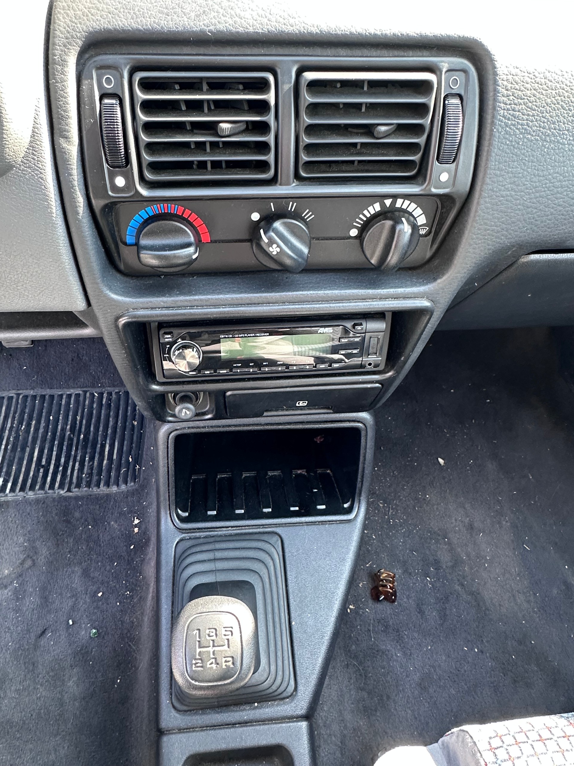 FORD Escort 1600 XR3i-image-10