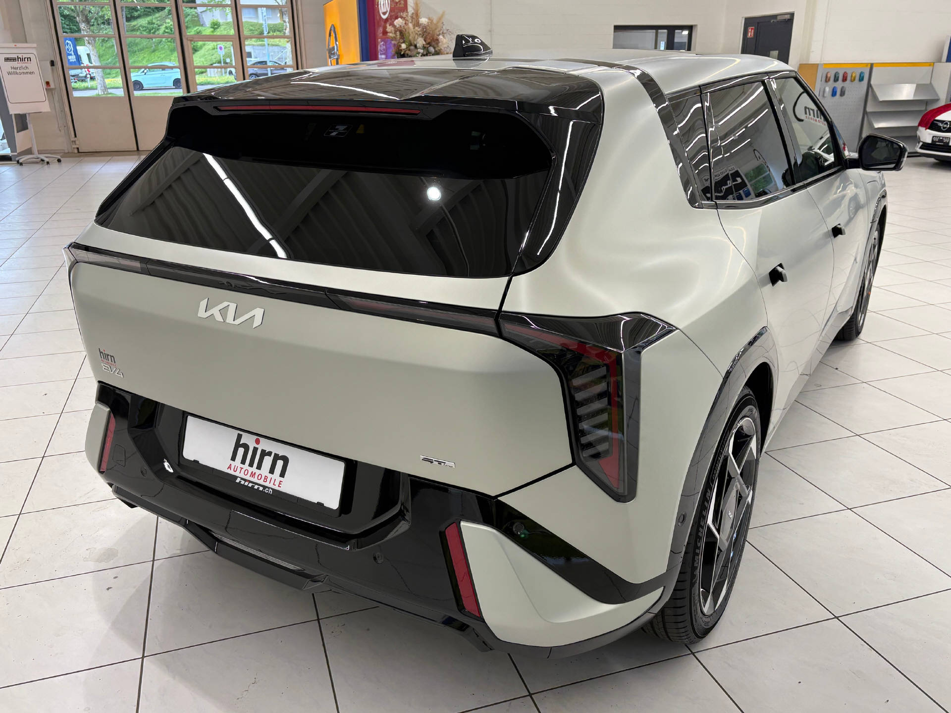 KIA EV4 81 kWh GT-Line-image-4