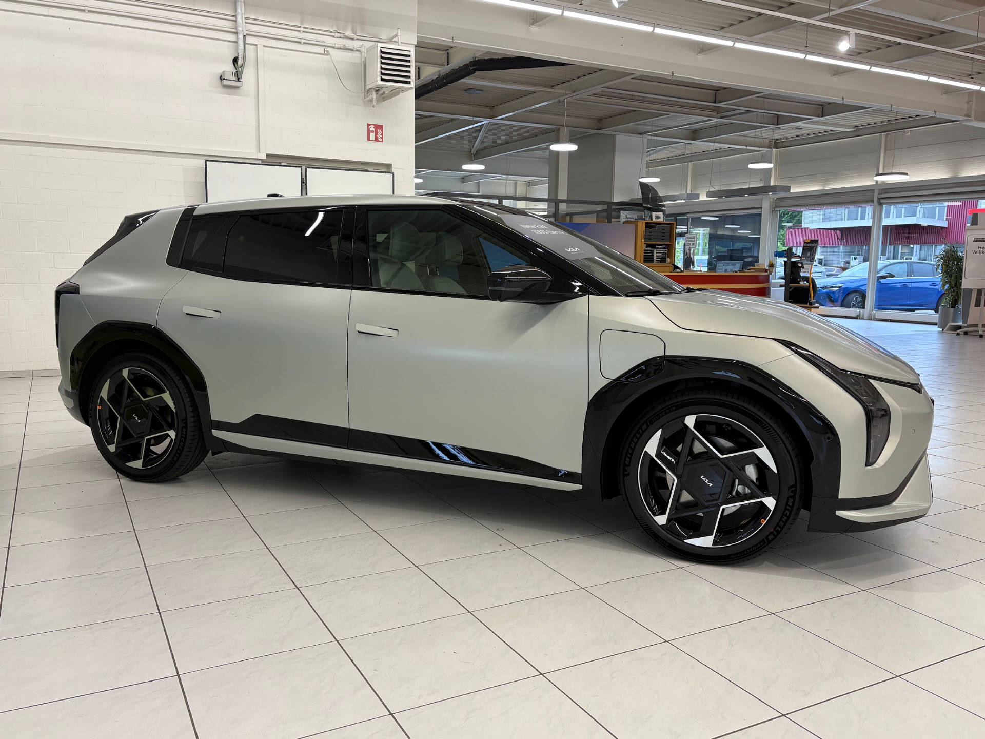 KIA EV4 81 kWh GT-Line-image-3