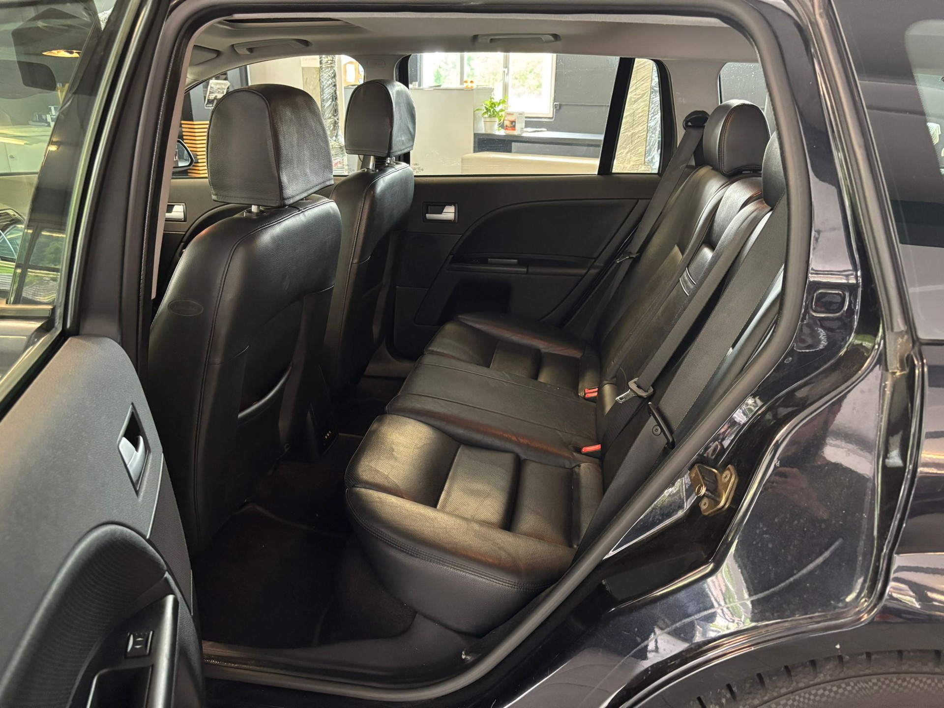 FORD Mondeo 2.5i V6 Executive-image-9