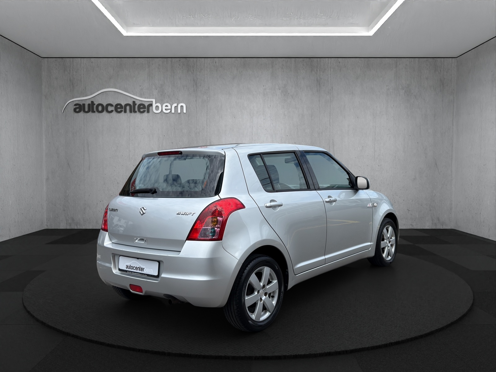 SUZUKI Swift 1.3i 16V GL-image-6