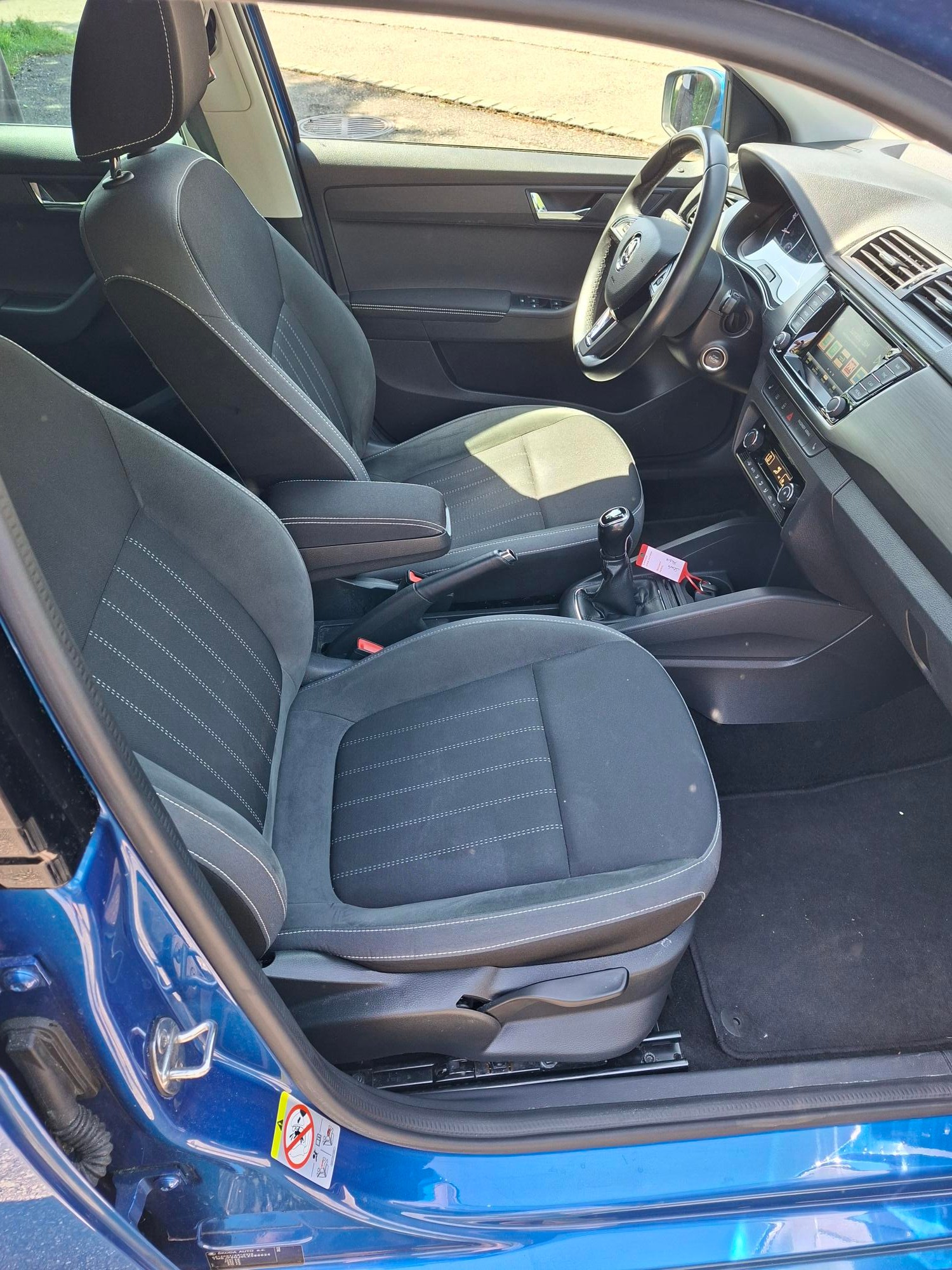 SKODA Fabia Combi 1.0 TSI Style-image-3