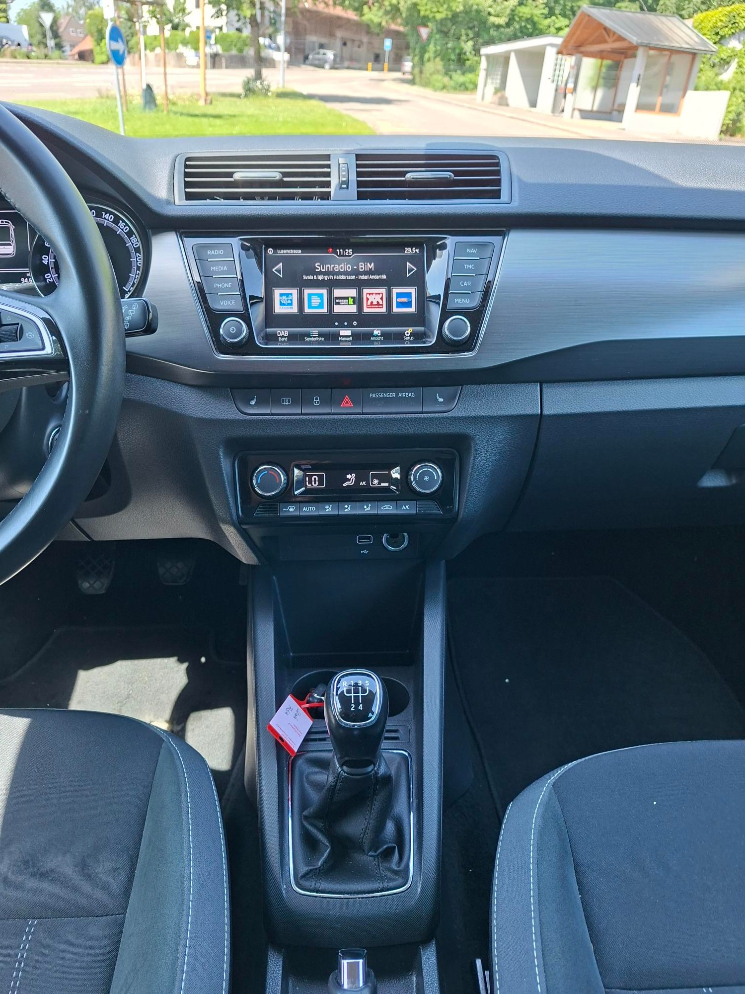 SKODA Fabia Combi 1.0 TSI Style-image-4