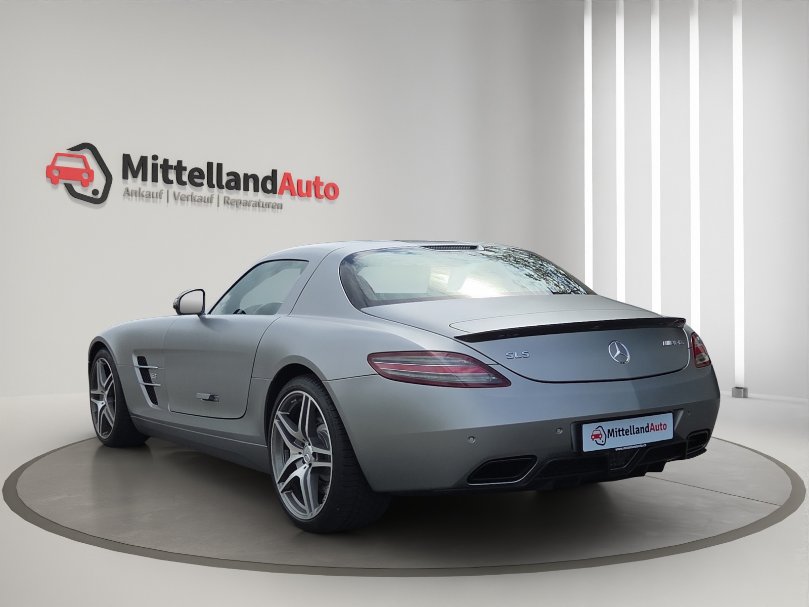 MERCEDES-BENZ SLS 63 AMG Speedshift-image-8
