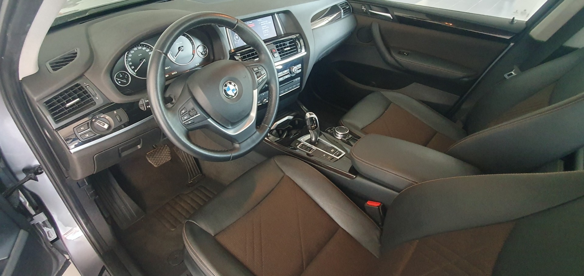 BMW X3 xDrive 28i xLine Steptronic-image-4