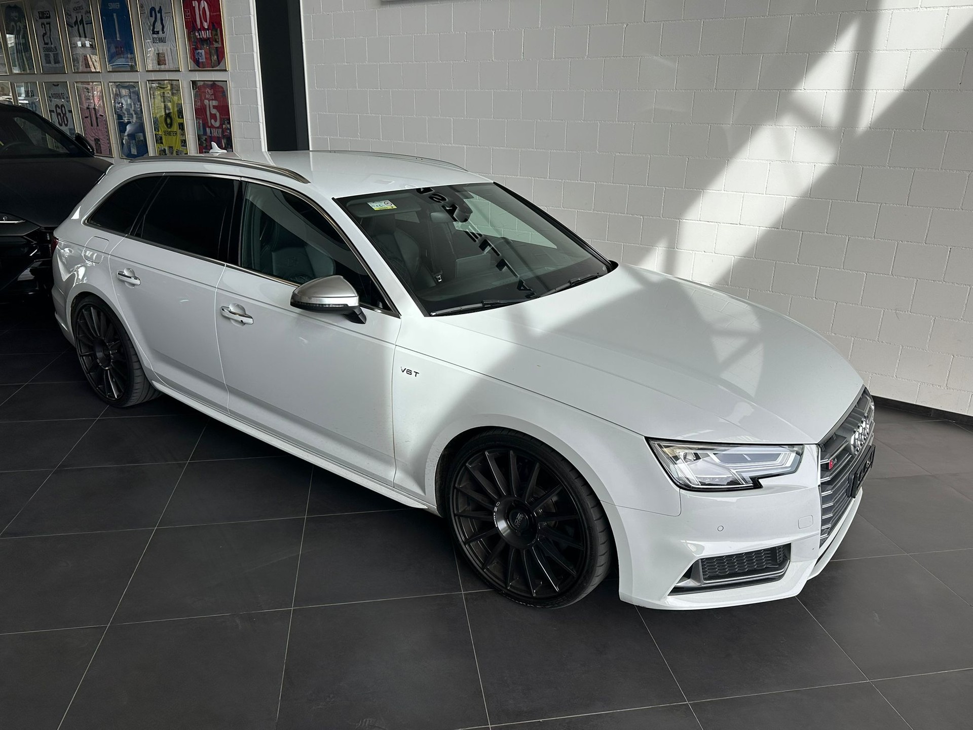 AUDI S4 Avant 3.0 TFSI quattro tiptronic-showroom-element-1