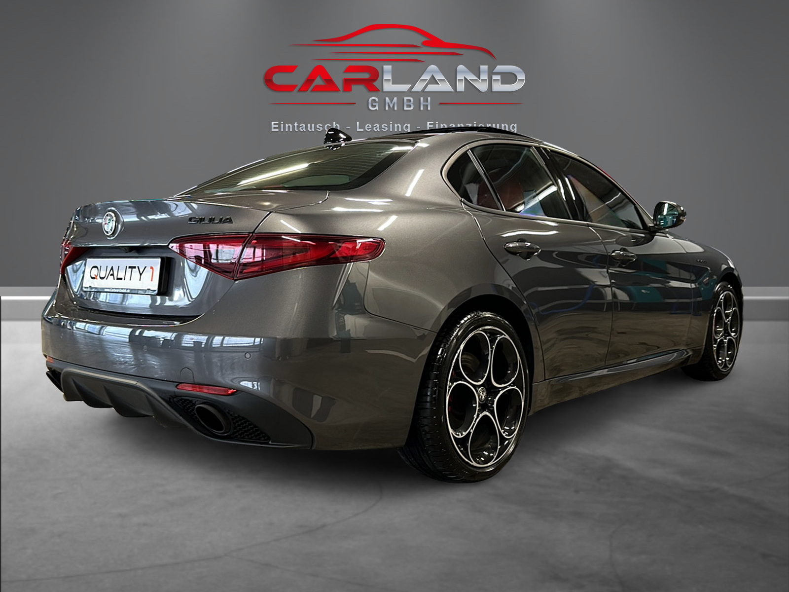 ALFA ROMEO Giulia 2.0 Veloce Q4 Automatic-image-4