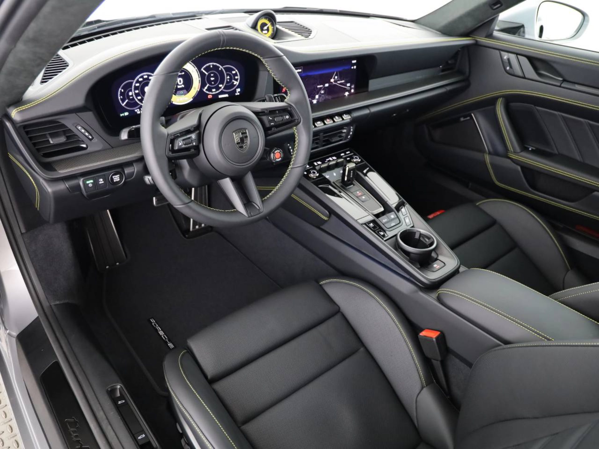 PORSCHE 911 Turbo S-image-3
