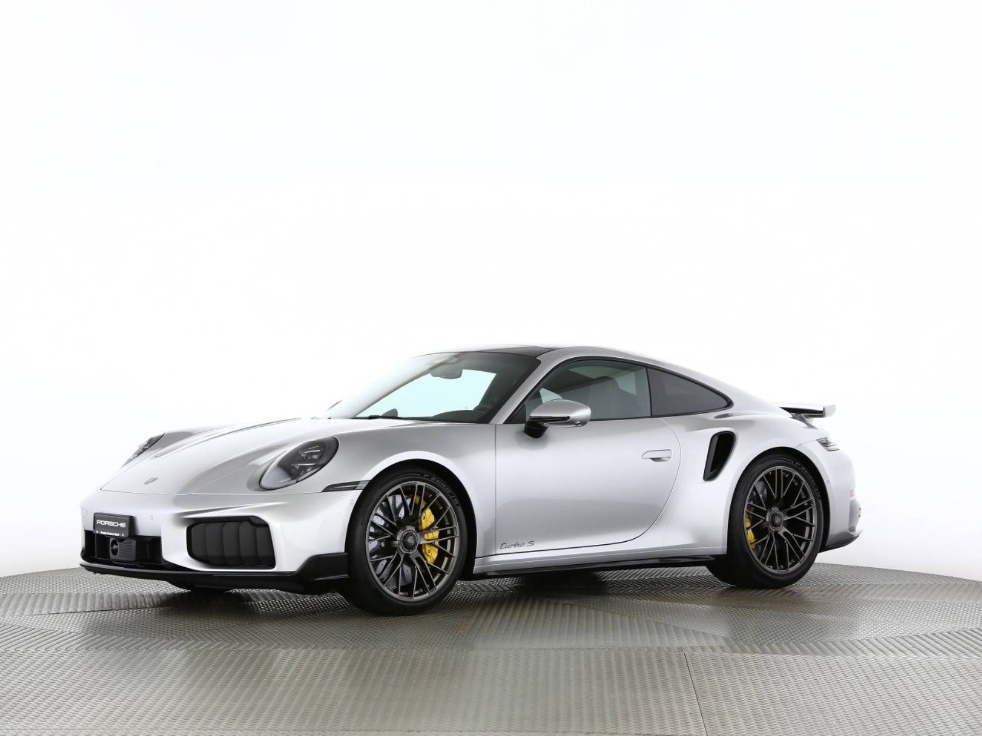 PORSCHE 911 Turbo S-image-10