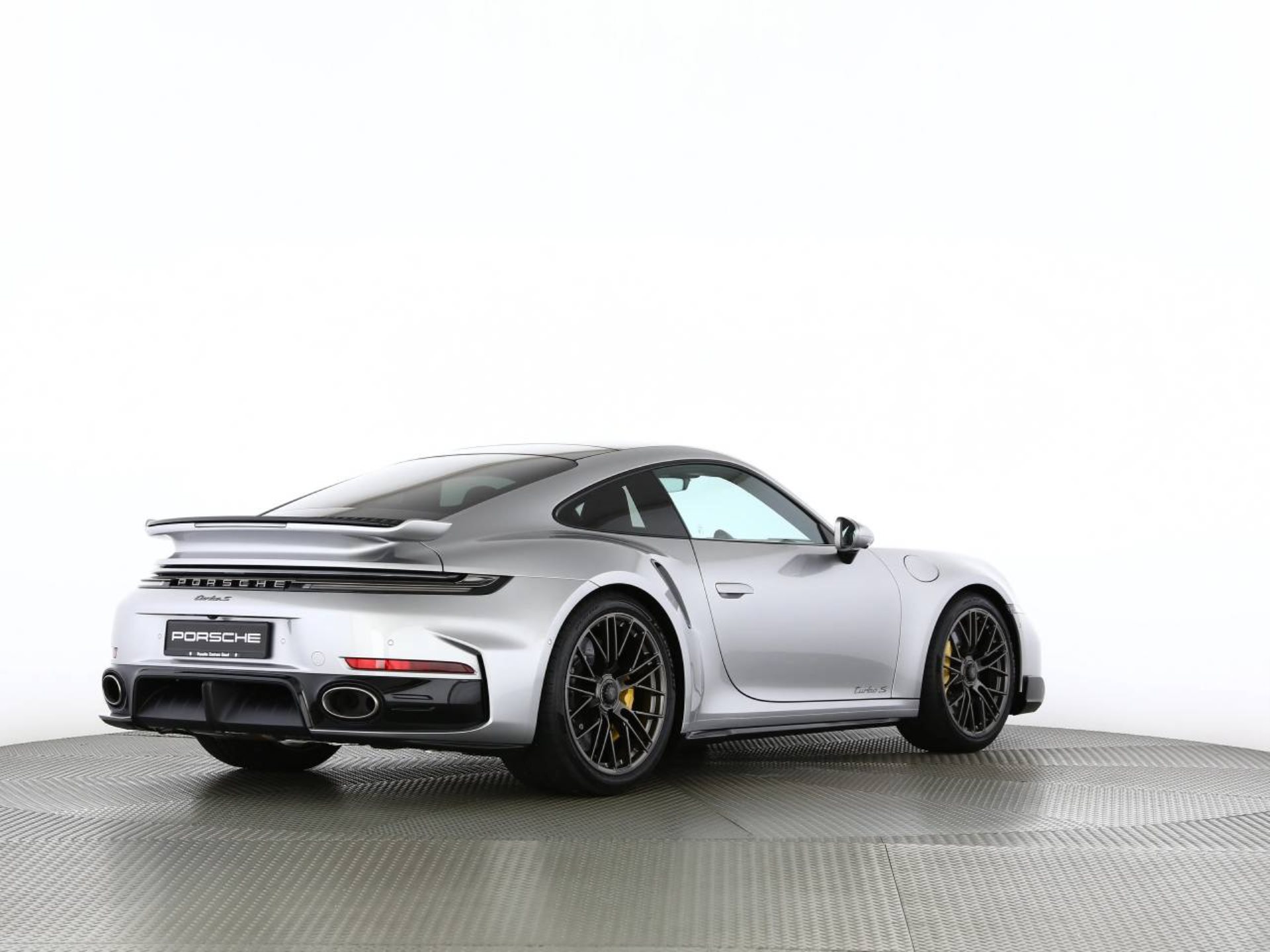PORSCHE 911 Turbo S-image-23