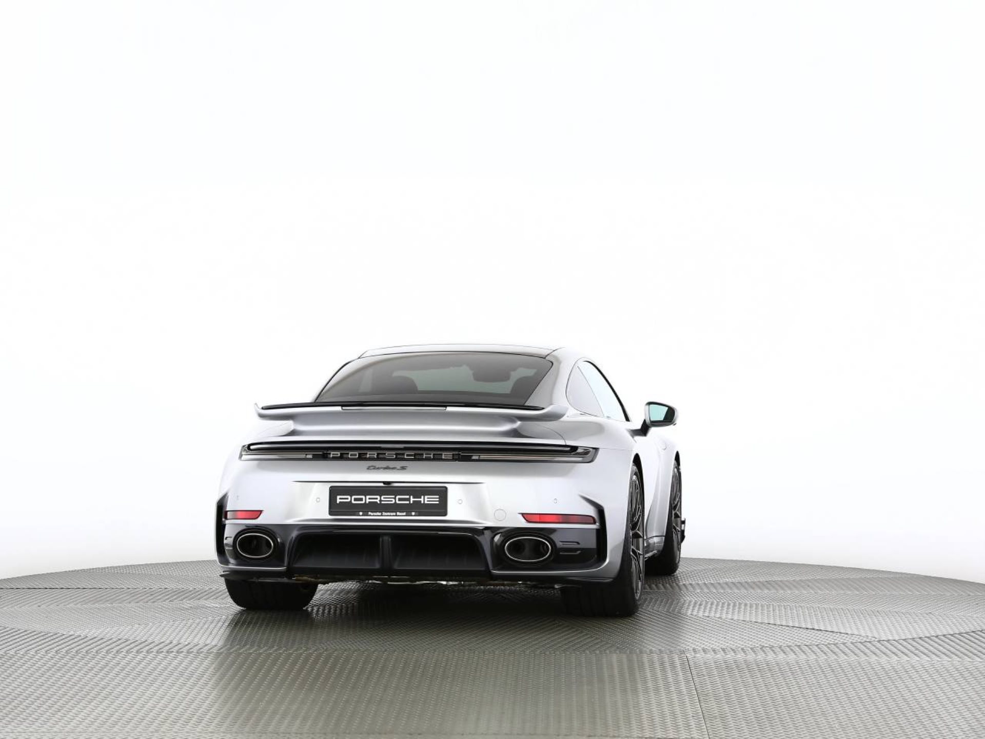 PORSCHE 911 Turbo S-image-15