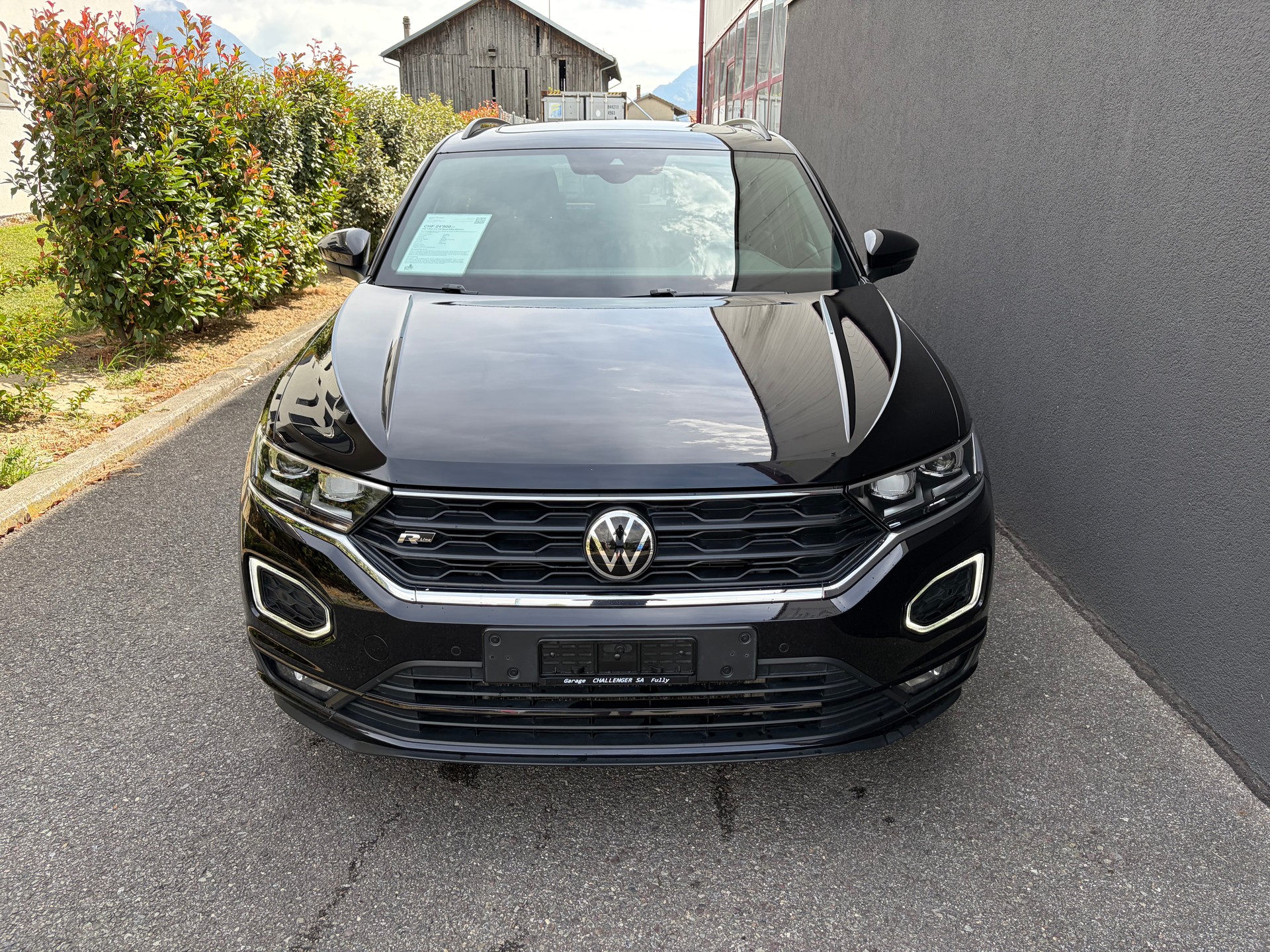 VW T-Roc 2.0 TSI Sport DSG 4Motion-image-2