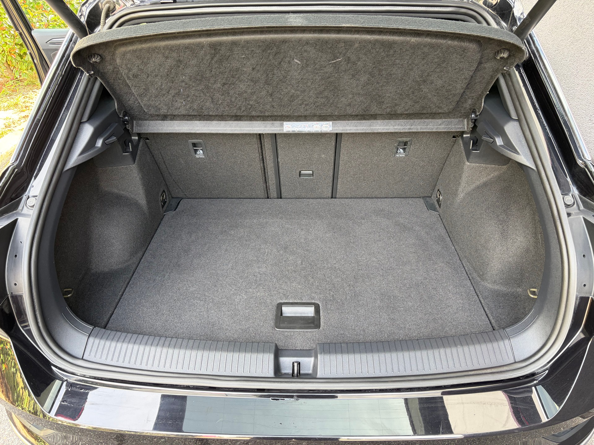 VW T-Roc 2.0 TSI Sport DSG 4Motion-image-14